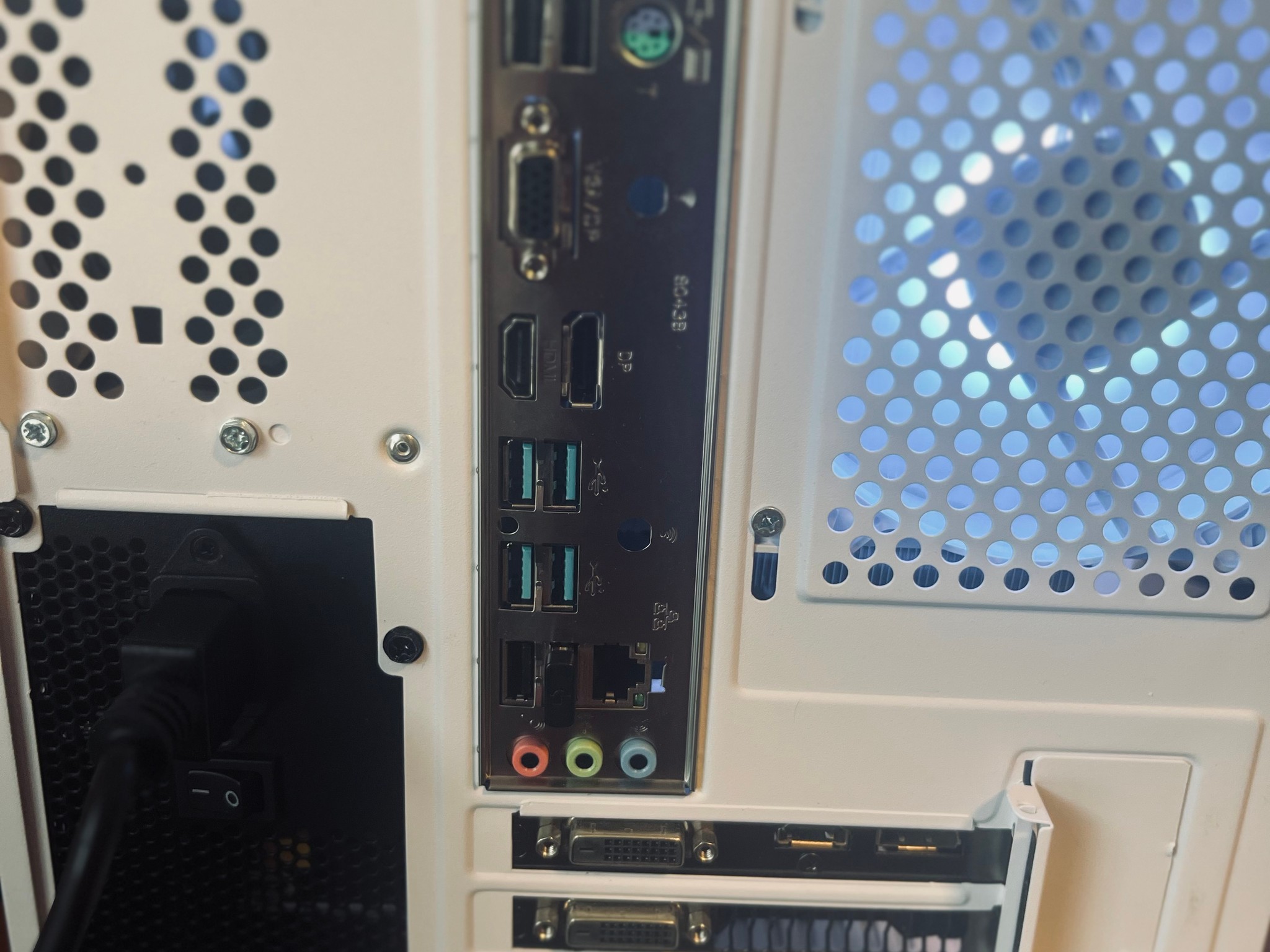 ⚪Custom Built Gaming PC⚪ | Ryzen 5 | GTX 1060| 16GB Ram | 512gb |