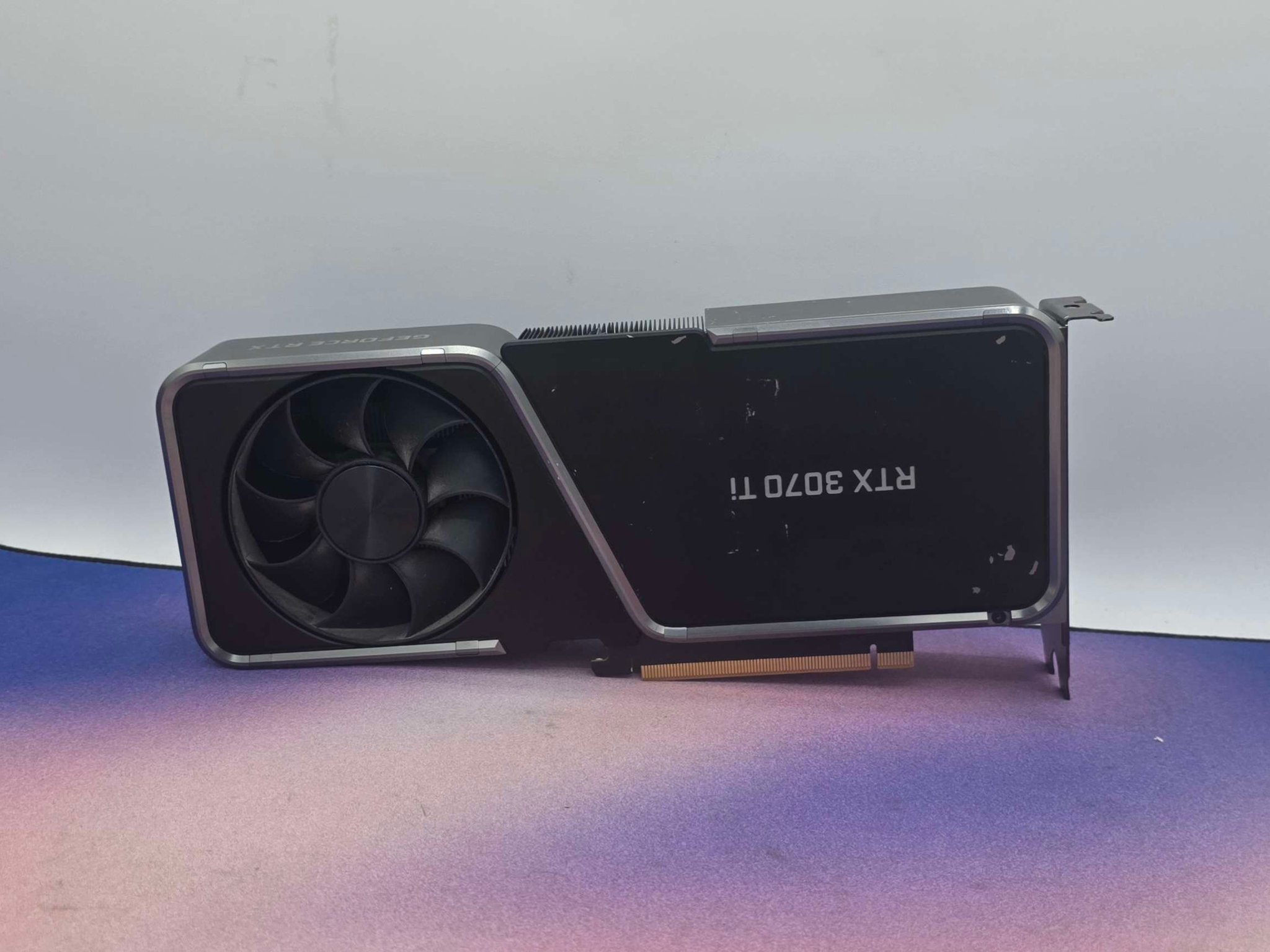 Nvidia RTX 3070Ti Founders Edition - Scatch and Dent