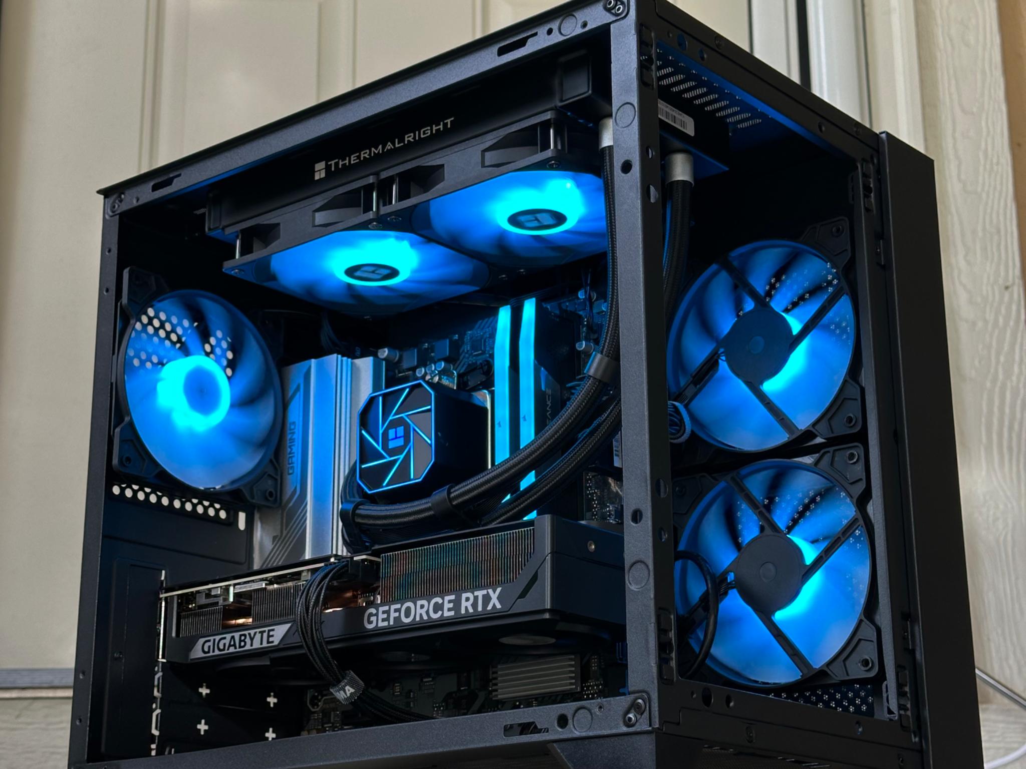 Ryzen 7 8700F • Rtx 5070 • 32GB DDR5 • 1TB nvme