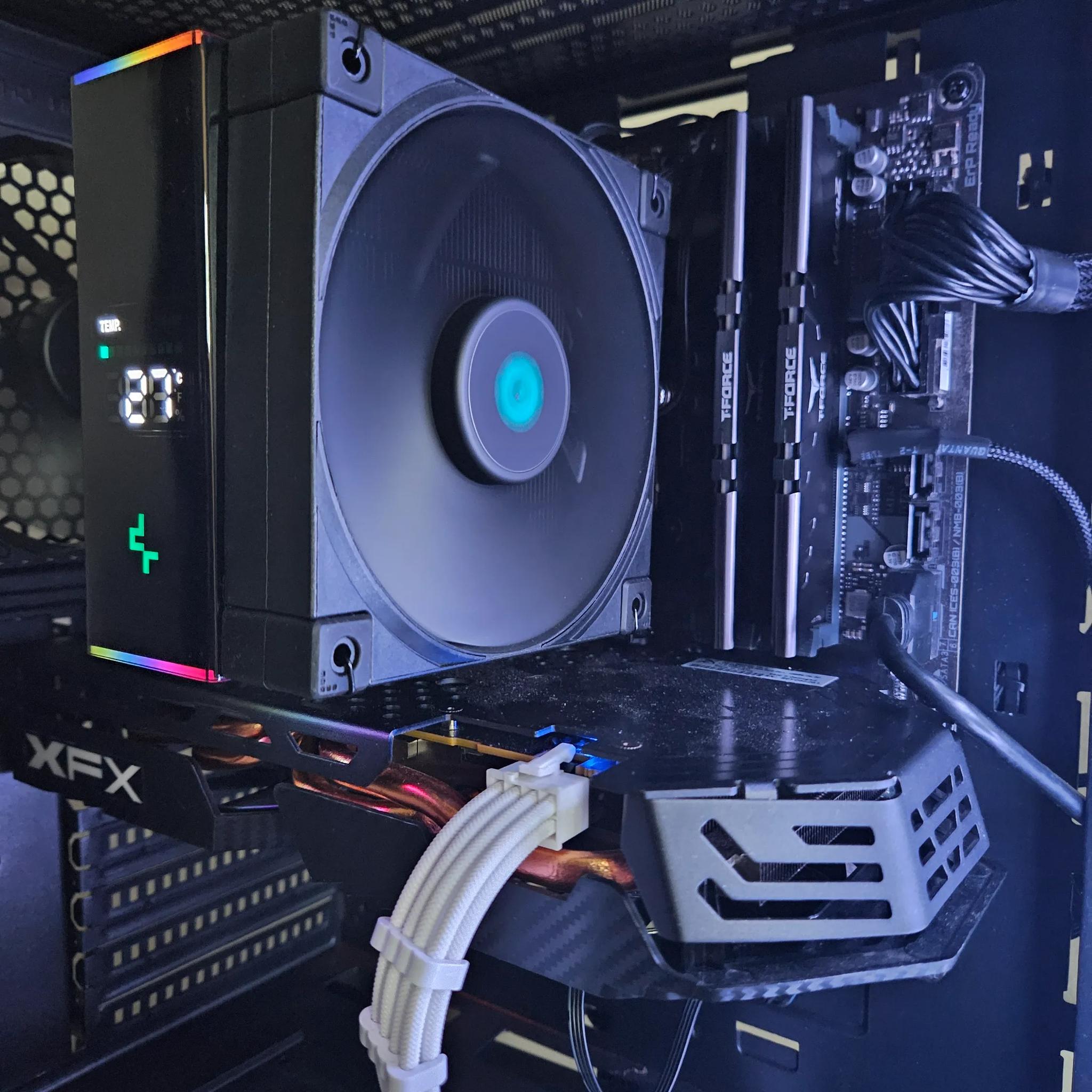 Gaming pc | ryzen 5 | Rx 580| 16gb ram | wifi | WIN 11
