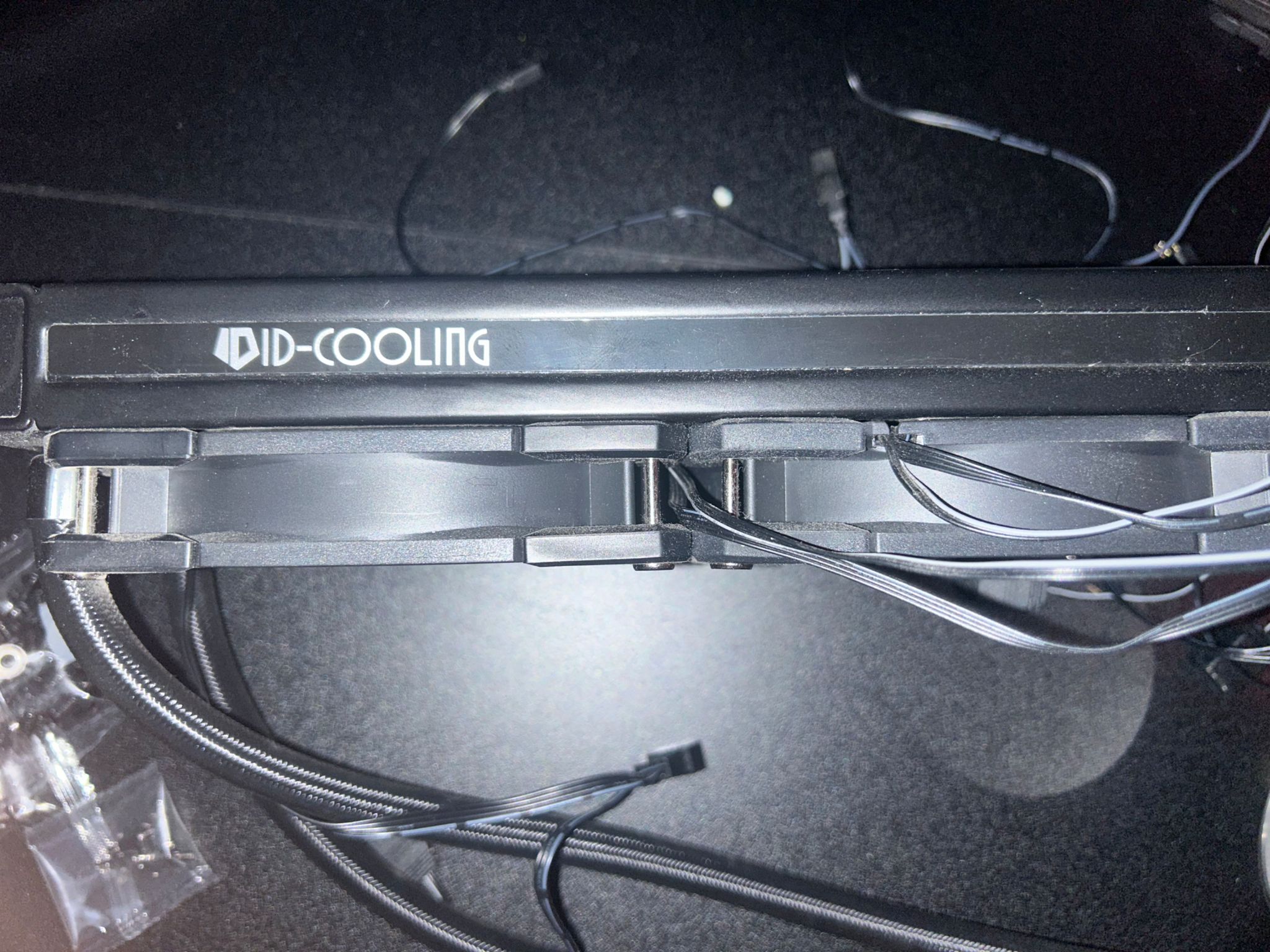 ID-COOLING AuraFlow 240mm AIO