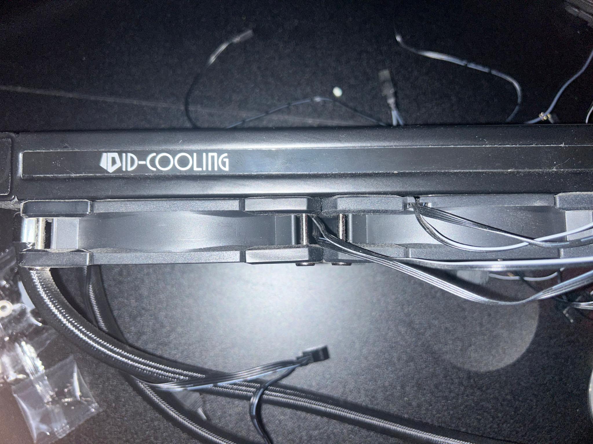 ID-COOLING AuraFlow 240mm AIO
