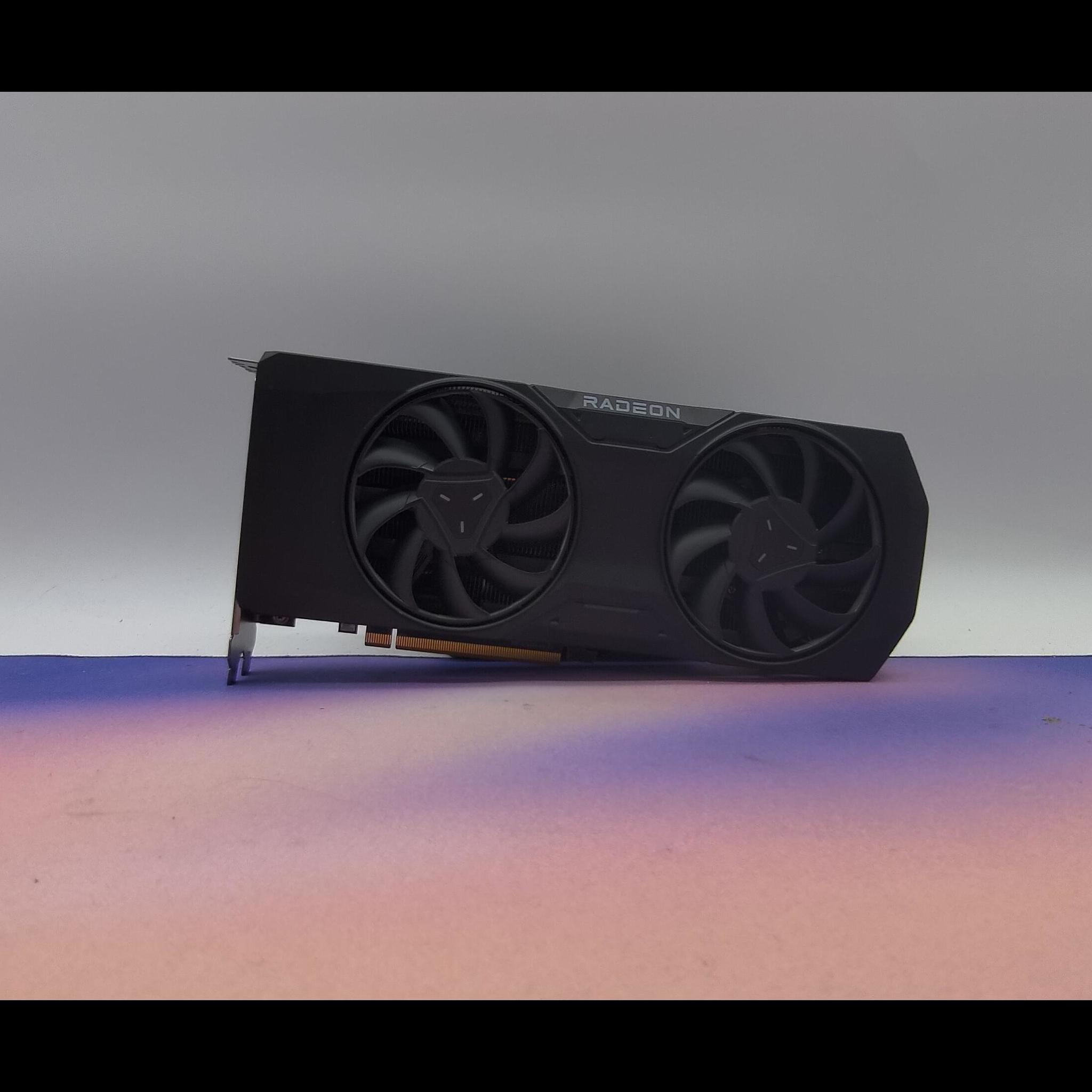 AMD RX 7800XT Reference