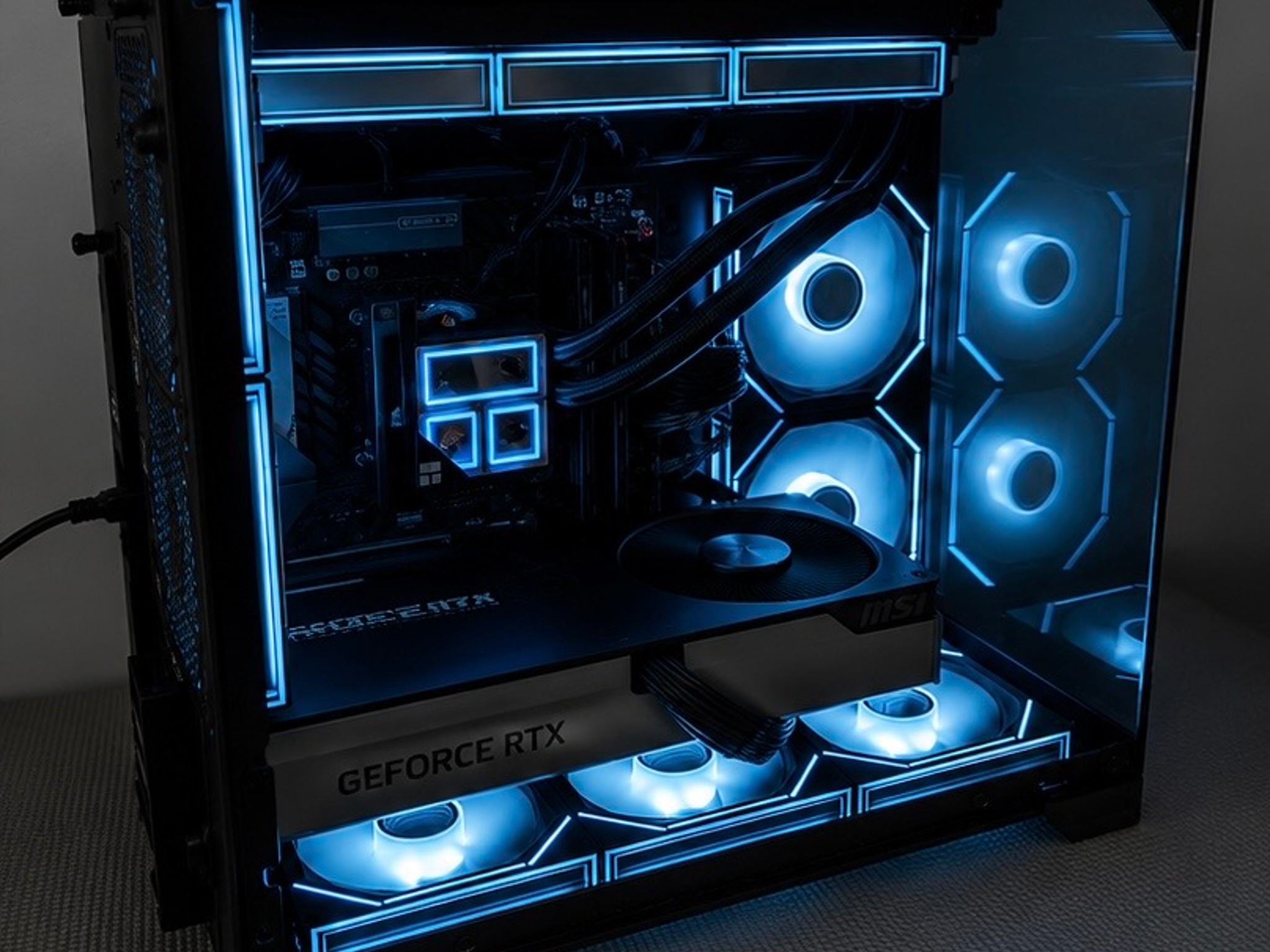 RTX 5070ti | Ryzen 7 7800X3D | 32GB DDR5 6000MT/s | 2TB NVMe