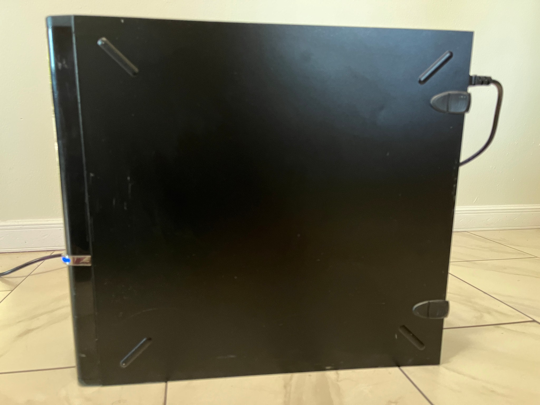 NVIDIA RTX 3070 Ti, Intel Core i7-10700, 16GB RAM, 1TB SSD -High FPS Sleeper Gaming PC w/ Wi-Fi & BT