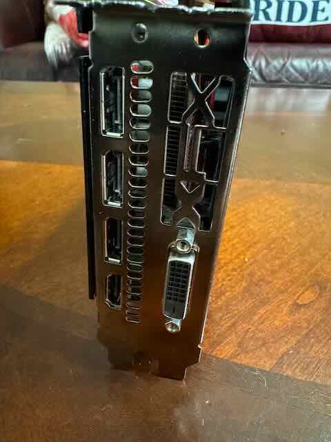 XFX AMD Radeon RX 570 8GB