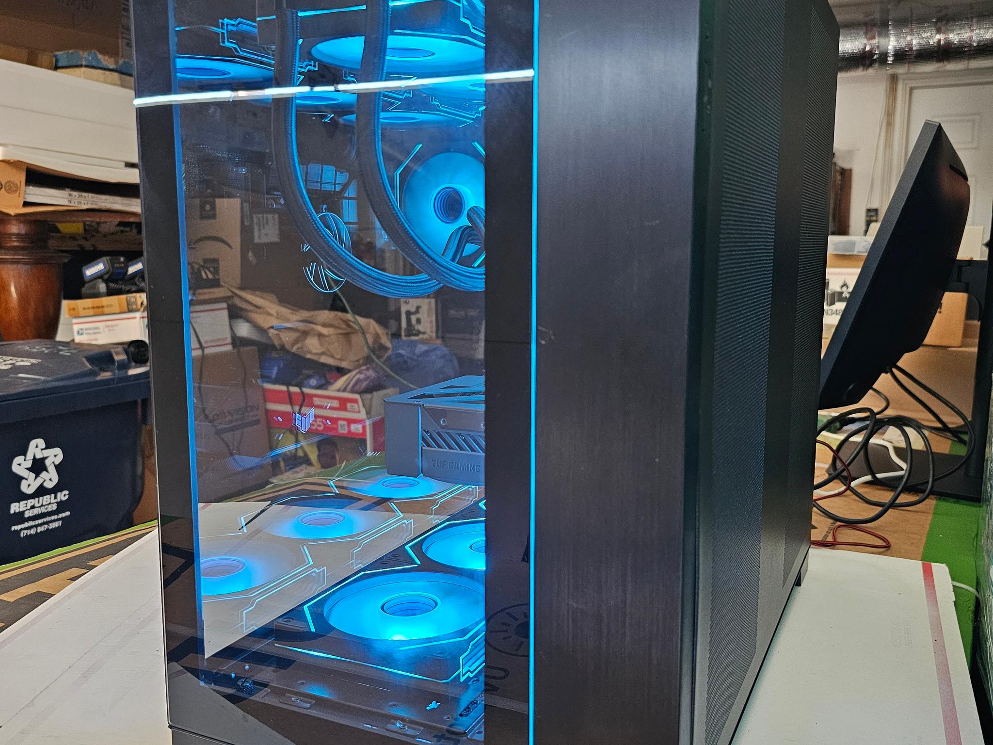 Black gaming pc | i9 12900k | 32gb ram ddr5 | 9060 rx 16gb | 2tb ssd | Windows 11 pro | wifi + BT |