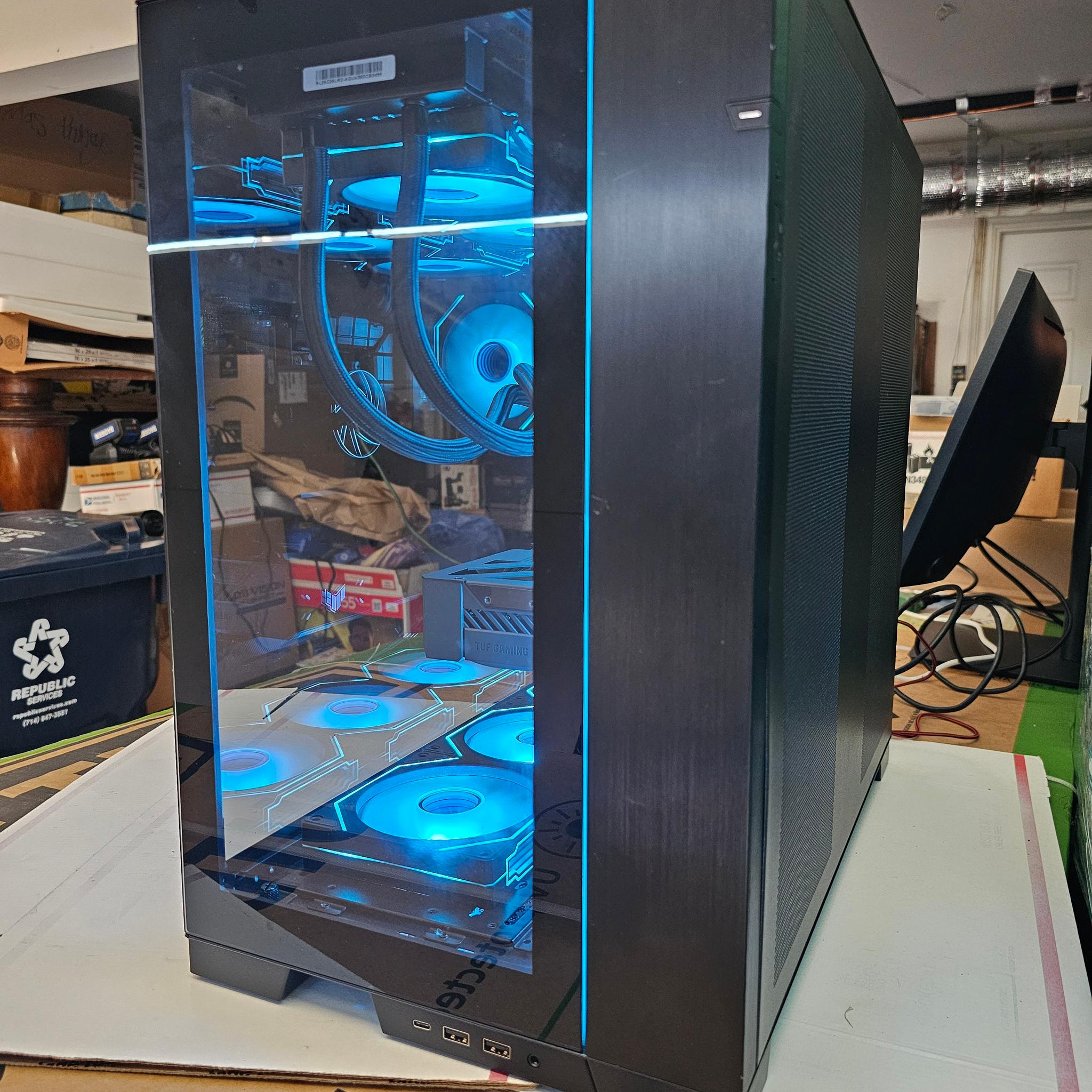 Black gaming pc | i9 12900k | 32gb ram ddr5 | 9060 rx 16gb | 2tb ssd | Windows 11 pro