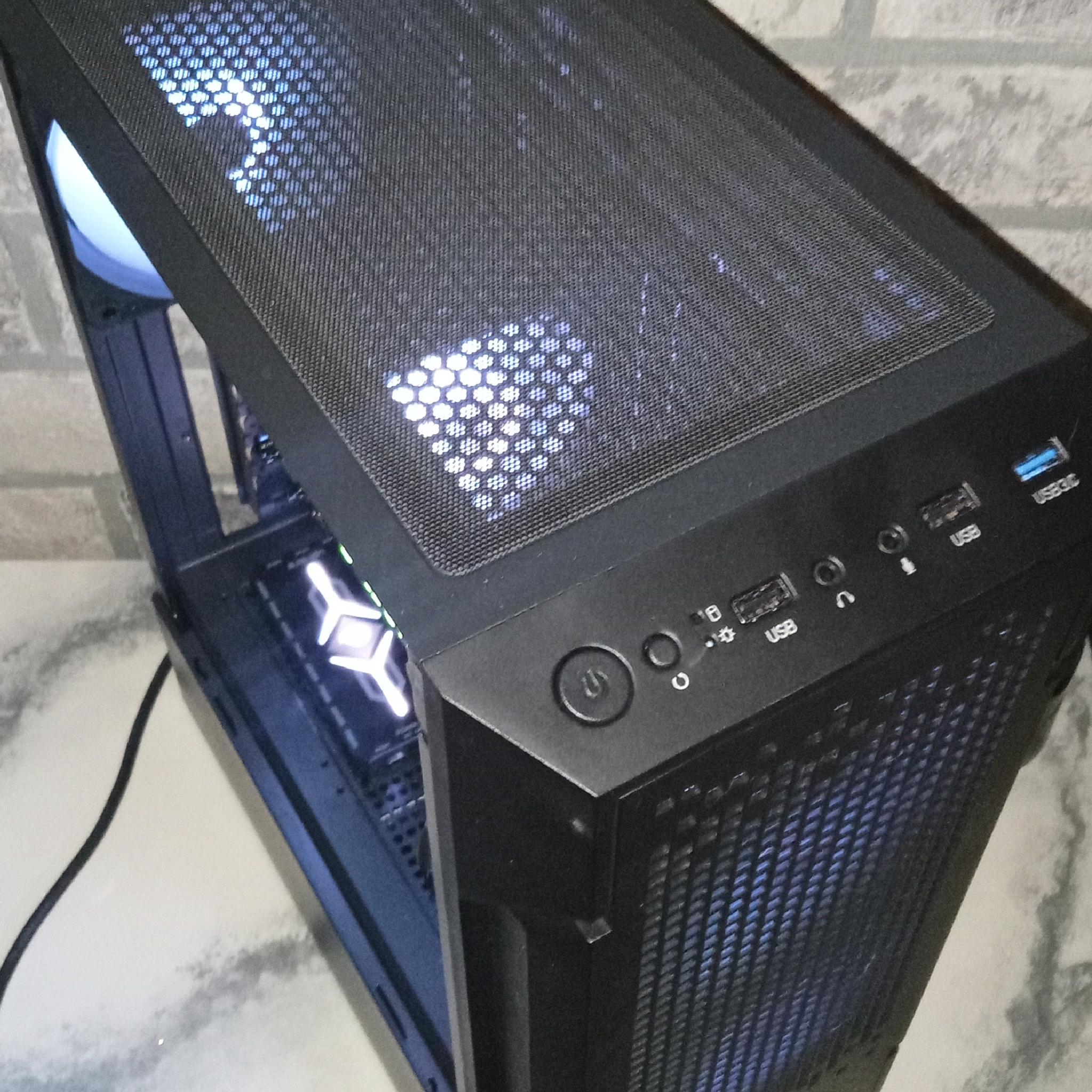 Gaming Pc/Ryzen 5 1600/Gtx 1080/512 SSD/16GB DDR 4/600W PSU/WIN11 PRO/WIFI
