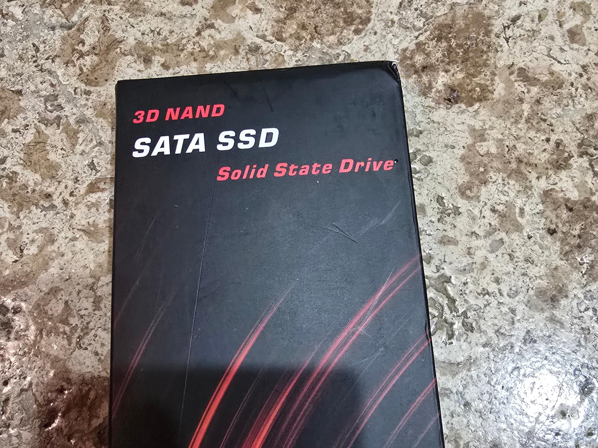 Vansuny 256GB SATA III SSD Internal Solid State Drive 2.5” 3D NAND Flash Up to 500MB/s