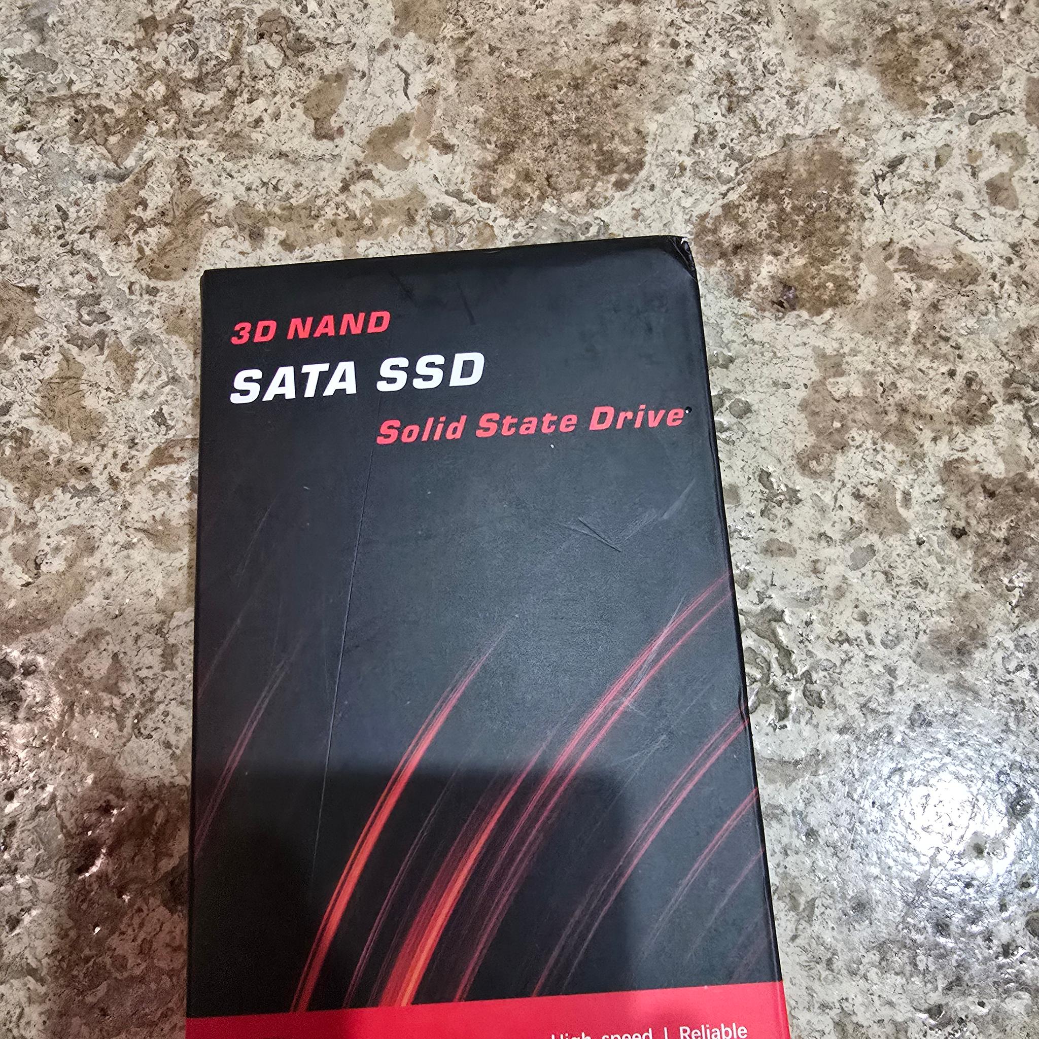 Vansuny 256GB SATA III SSD Internal Solid State Drive 2.5” 3D NAND Flash Up to 500MB/s