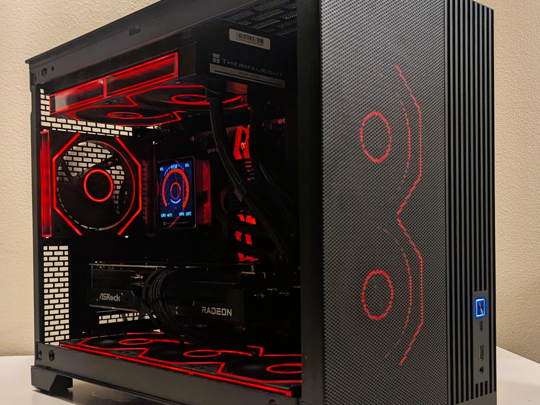 Tron Gaming PC 9070 XT 16GB | RYZEN 9600X | 16GB DDR5 | 1TB SSD | 240MM LCD AIO | 850W GOLD|