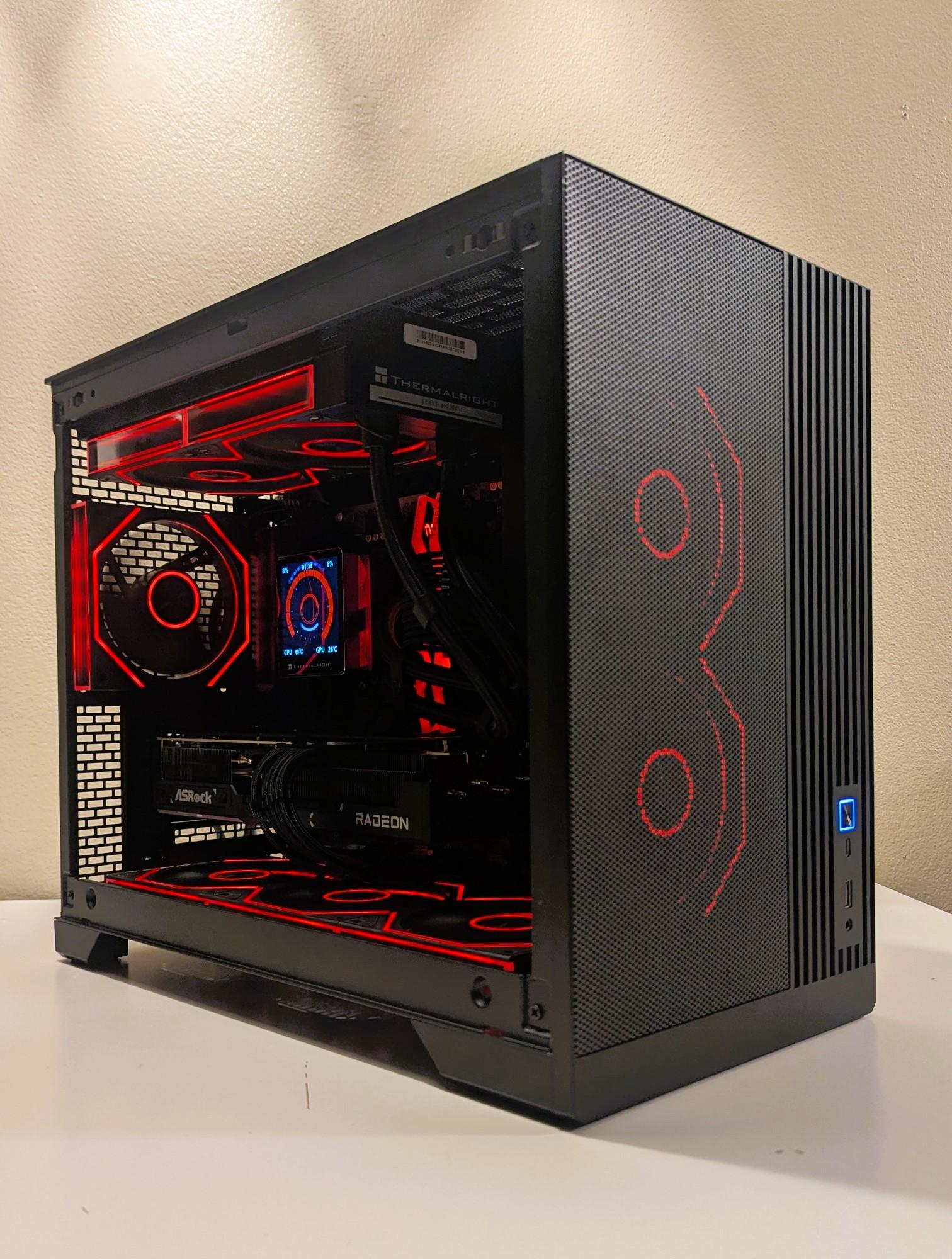 Tron Gaming PC 9070 XT 16GB | RYZEN 9600X | 16GB DDR5 | 1TB SSD | 240MM LCD AIO | 850W GOLD|