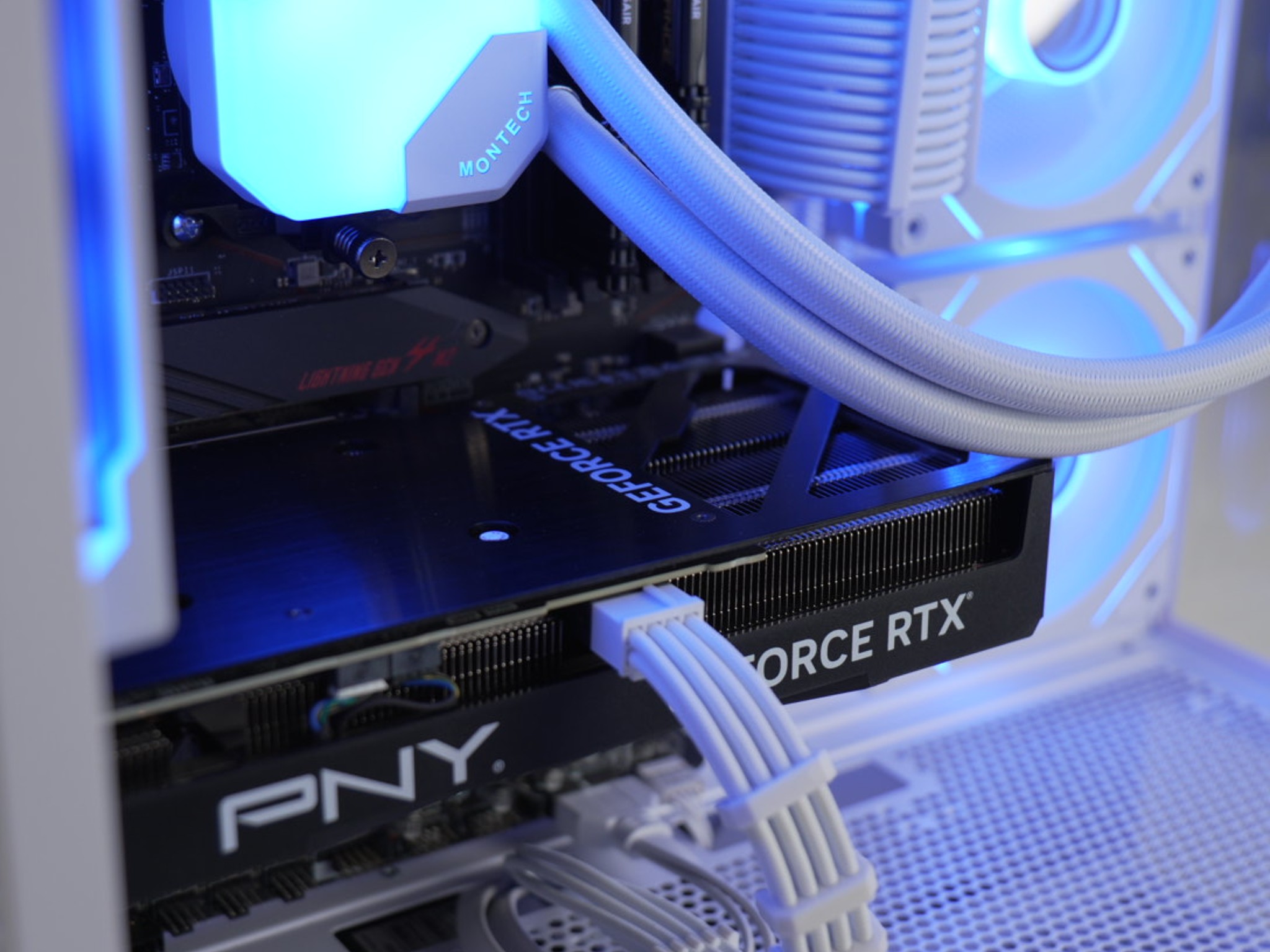 RTX 4070 | RYZEN 7 5800XT | 32GB RAM | 1TB SSD | Windows 11 | Gaming Pc