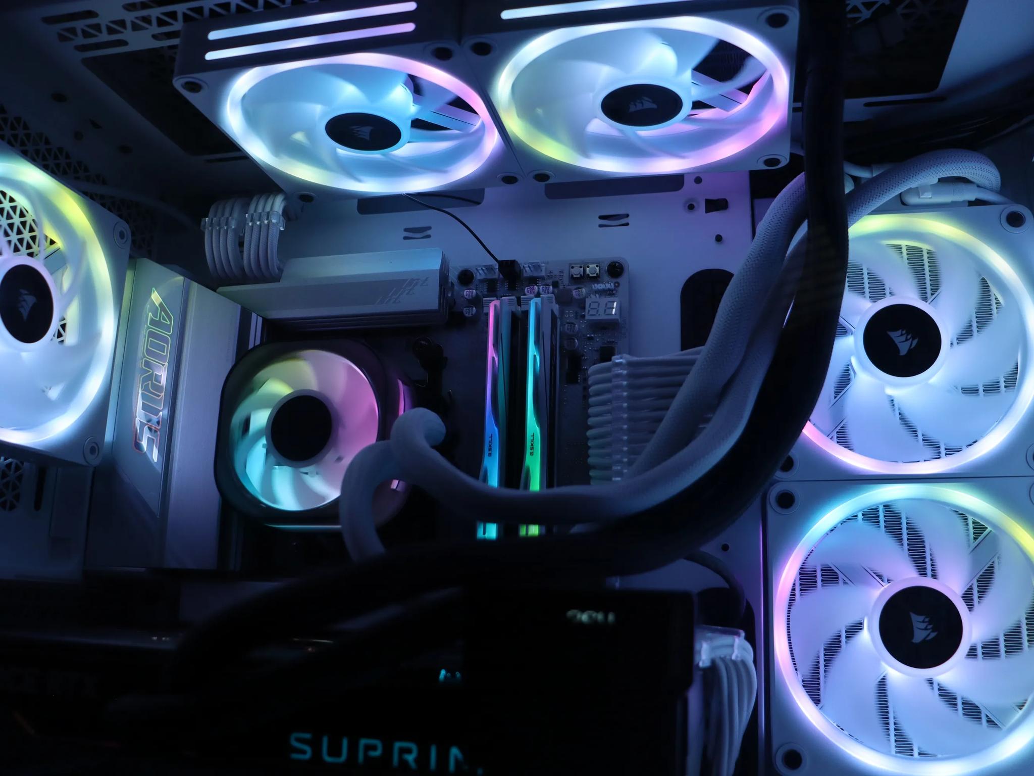 AMD 9800X3D + RTX 4090 Liquid Suprim X Gaming PC