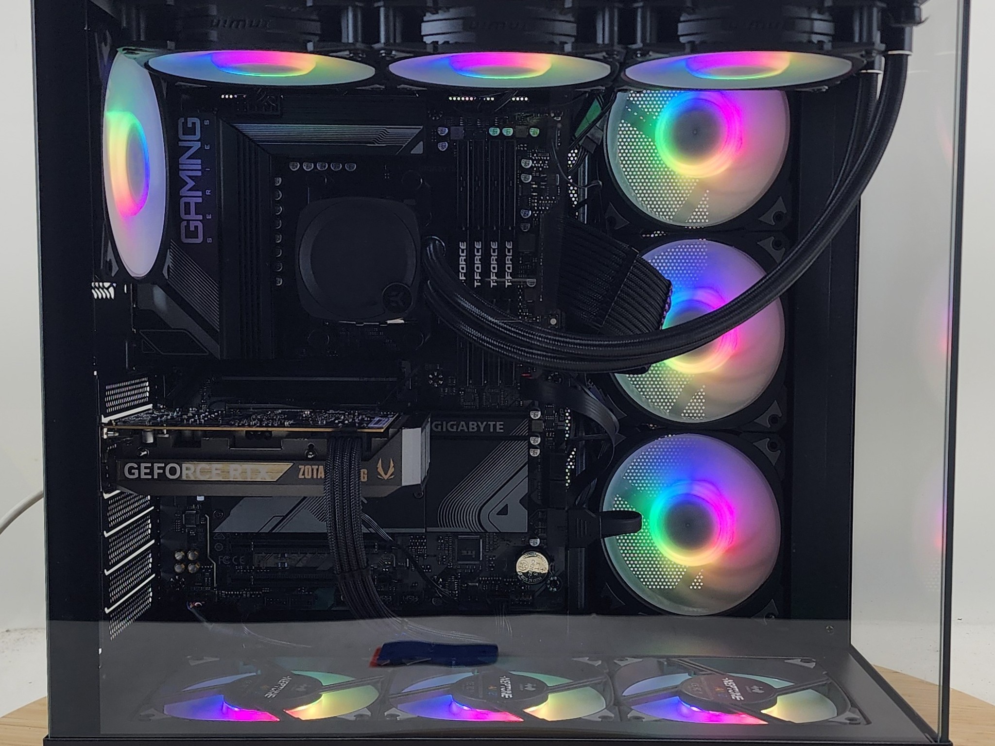 Gaming PC Ryzen 5 9600X 32GB RAM 1TB SSD RTX 5060  8GB Windows 11 Computer