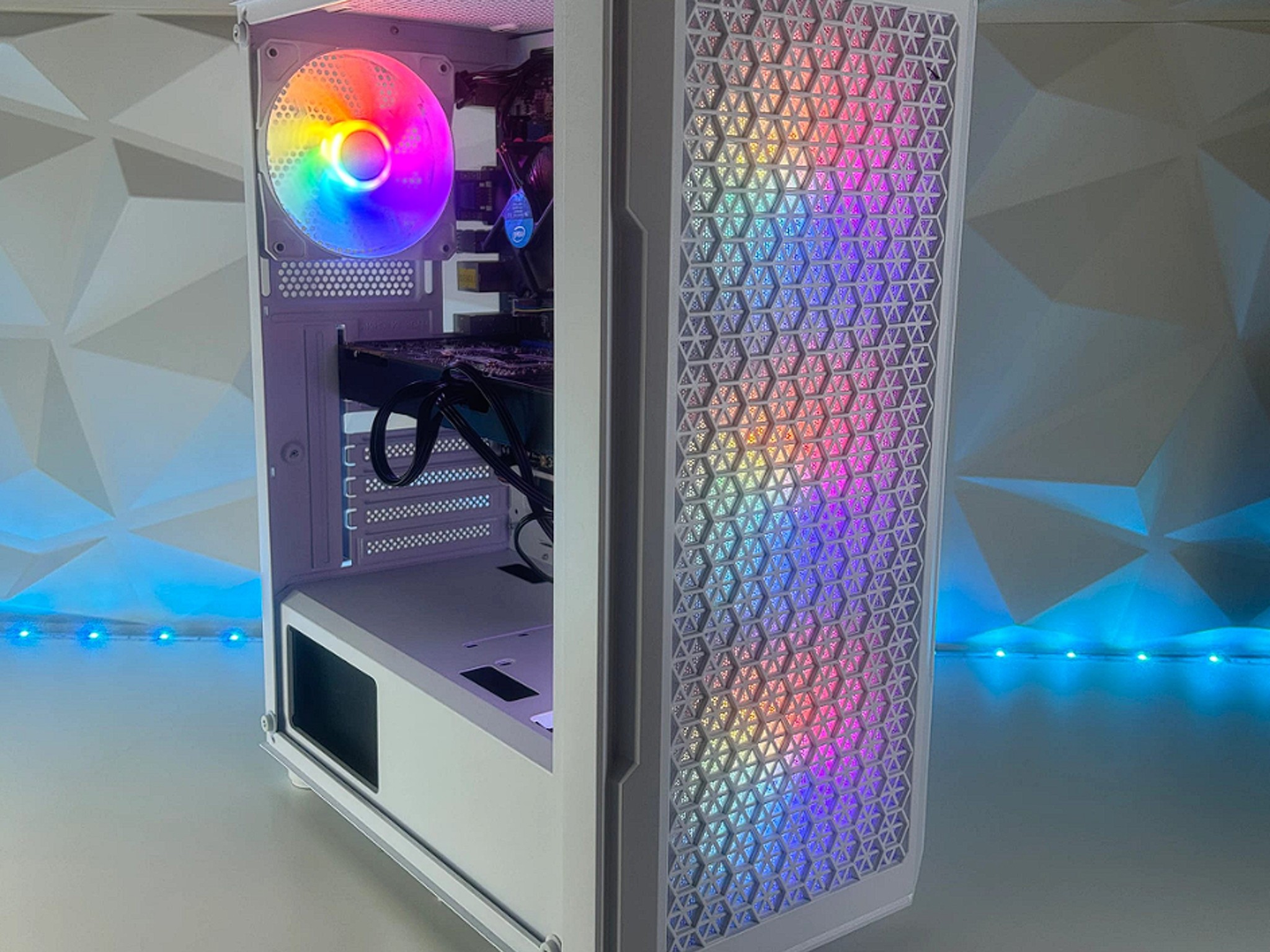 🥶🧊//ICEBERG// - Ryzen 5 1500X, GTX 1660 Super, 16GB, 1TB SSD🥶🧊