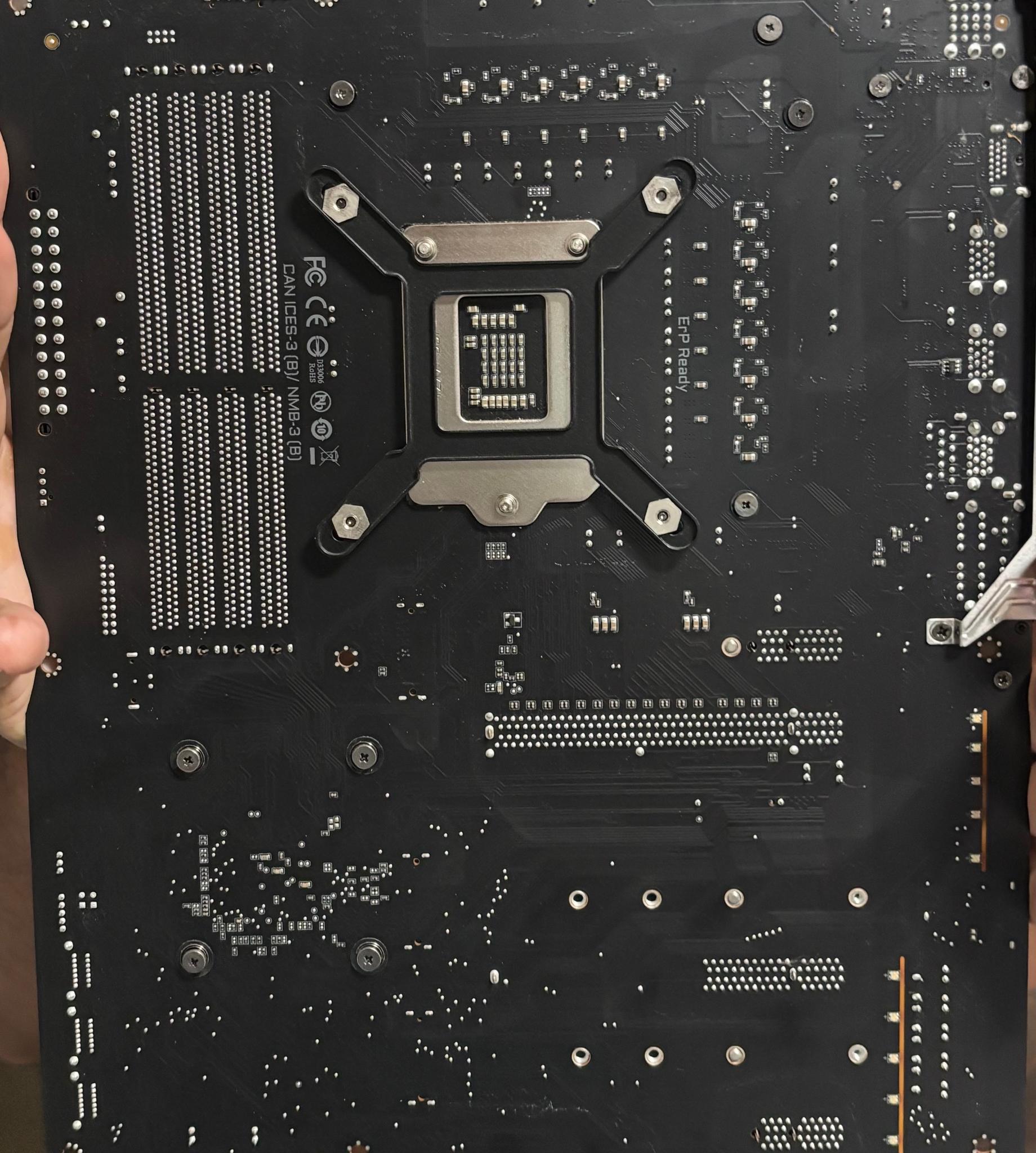 GIGABYTE Z490 AORUS ELITE AC