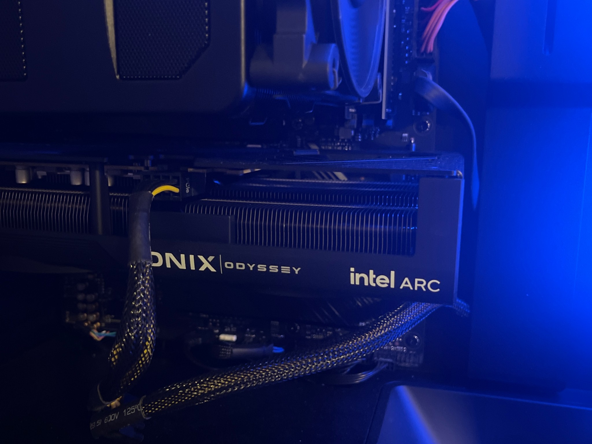 Strix B550,5700x3d,ARC b580