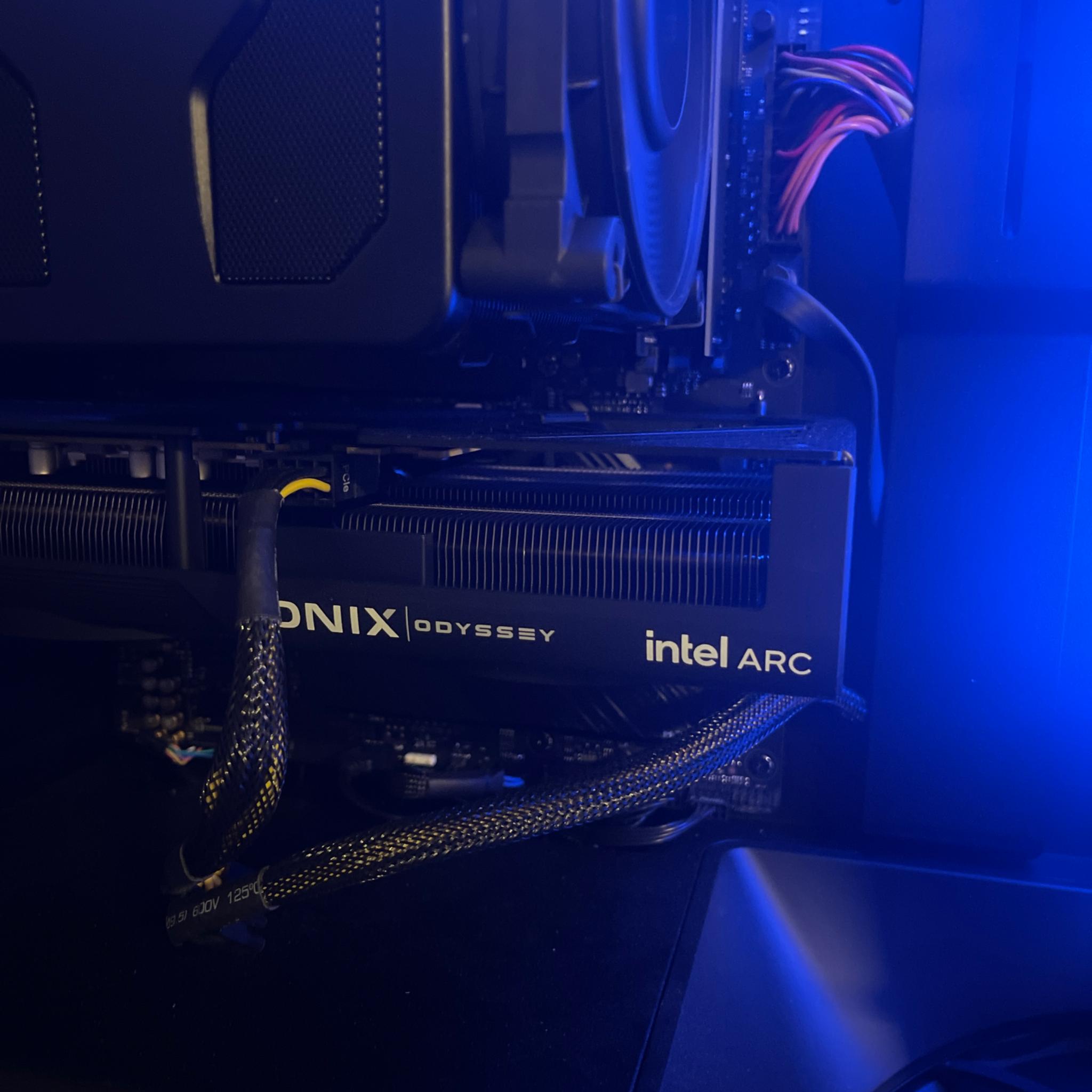 Strix B550,5700x3d,ARC b580