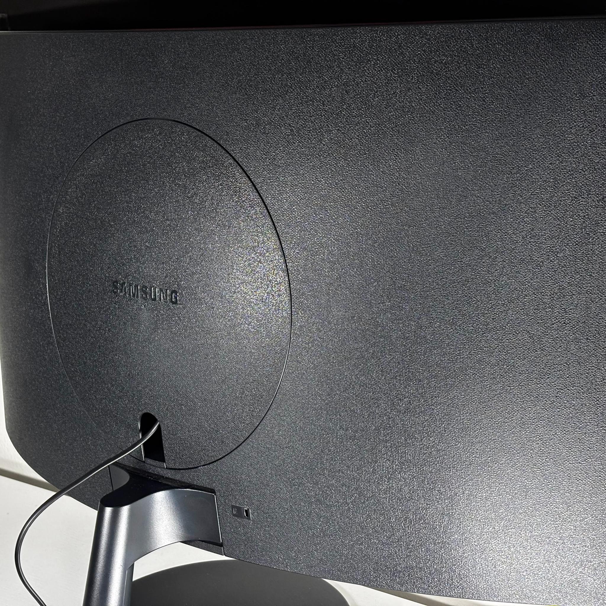 Samsung 27" Curved Monitor - 1080p, 75Hz, with Free-Sync. Includes Power Cable and Detachable Stand.