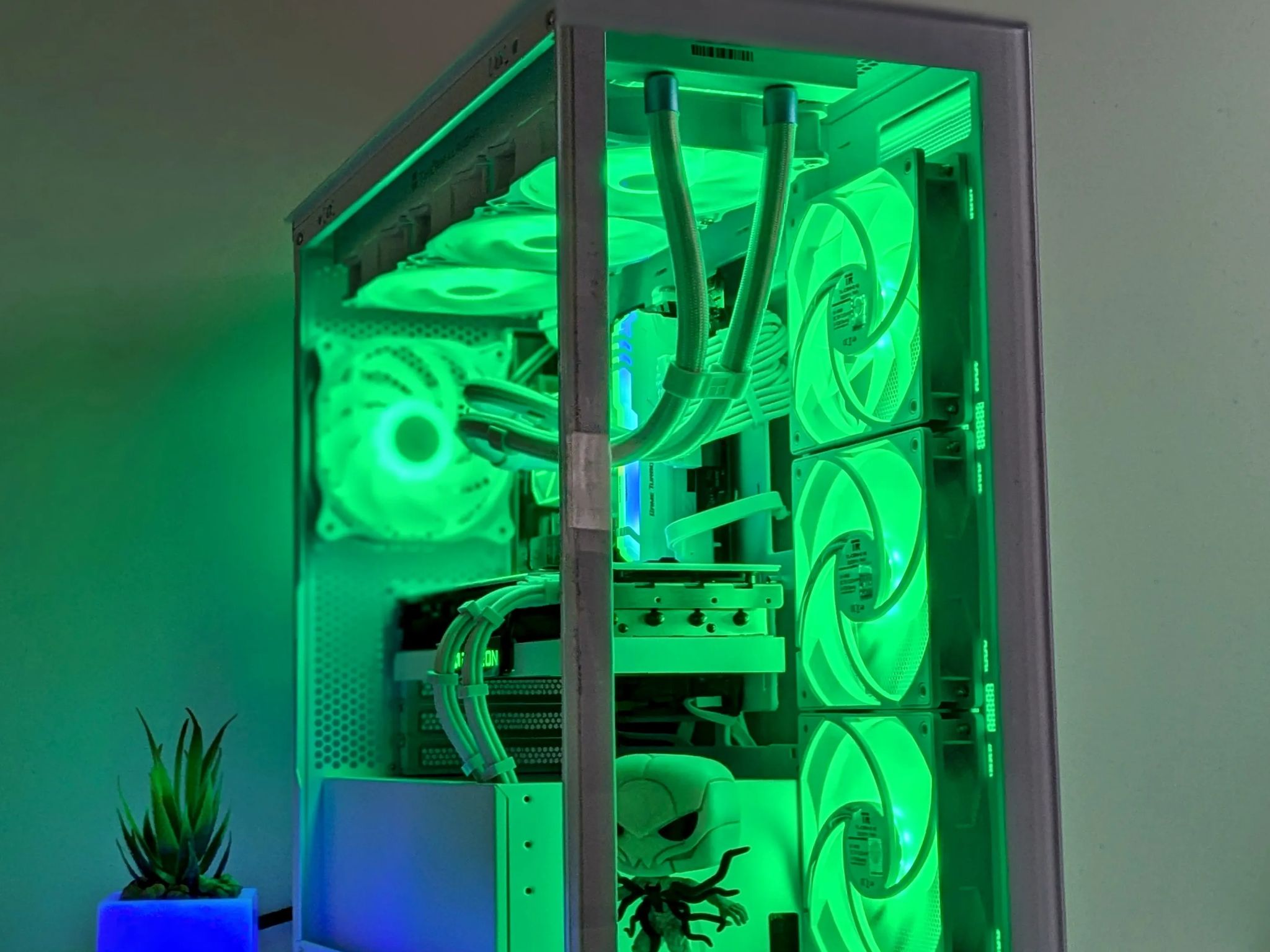 ⚪️⚫️”P0iSoN” 🗯️ (S:2/E:3.5)⚪️RX 7900GRE⚪️Ryzen 7 5700X3D⚪️ 32GB RAM⚪️2TB NVMe PCIE⚪️Windows 11 Pro