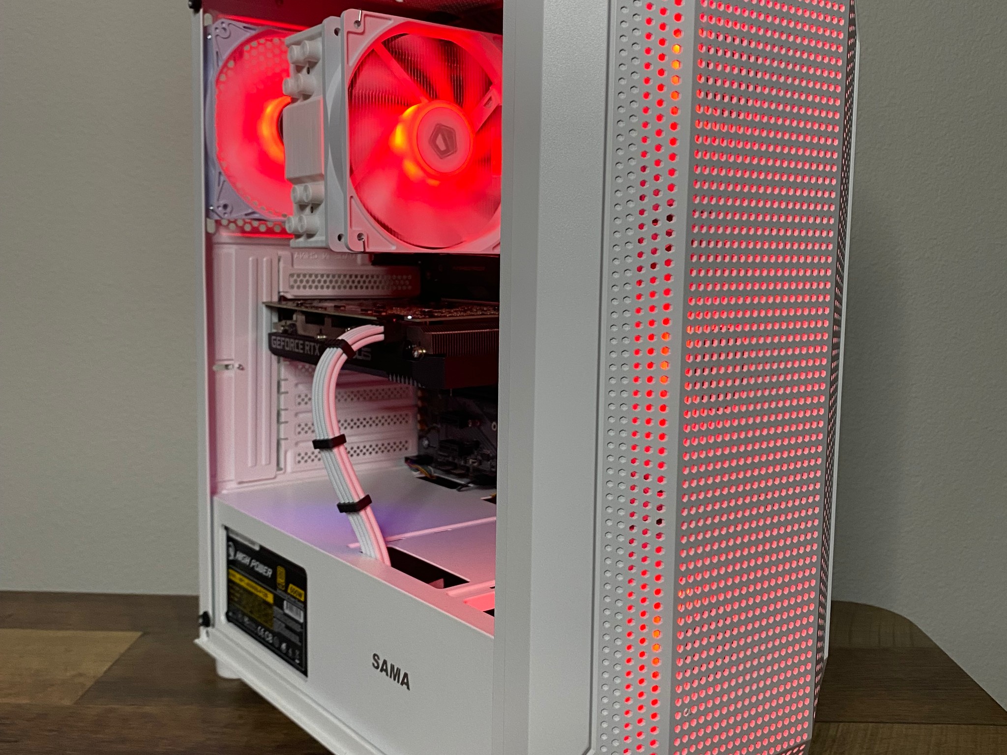 Gaming PC 4K - RTX 2070 8GB Nvidia - i3 10100F intel - 16GB 3200mhz ram - 500GB NVMe - ARGB - White