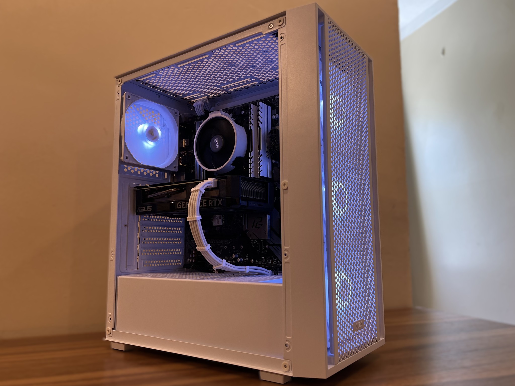 ⚪RTX 4060Ti 16GB⚪ | Ryzen 5 3600 | 16GB RAM | 2.25TB Storage | Wifi and BT | Win11 | 1440p Gaming PC