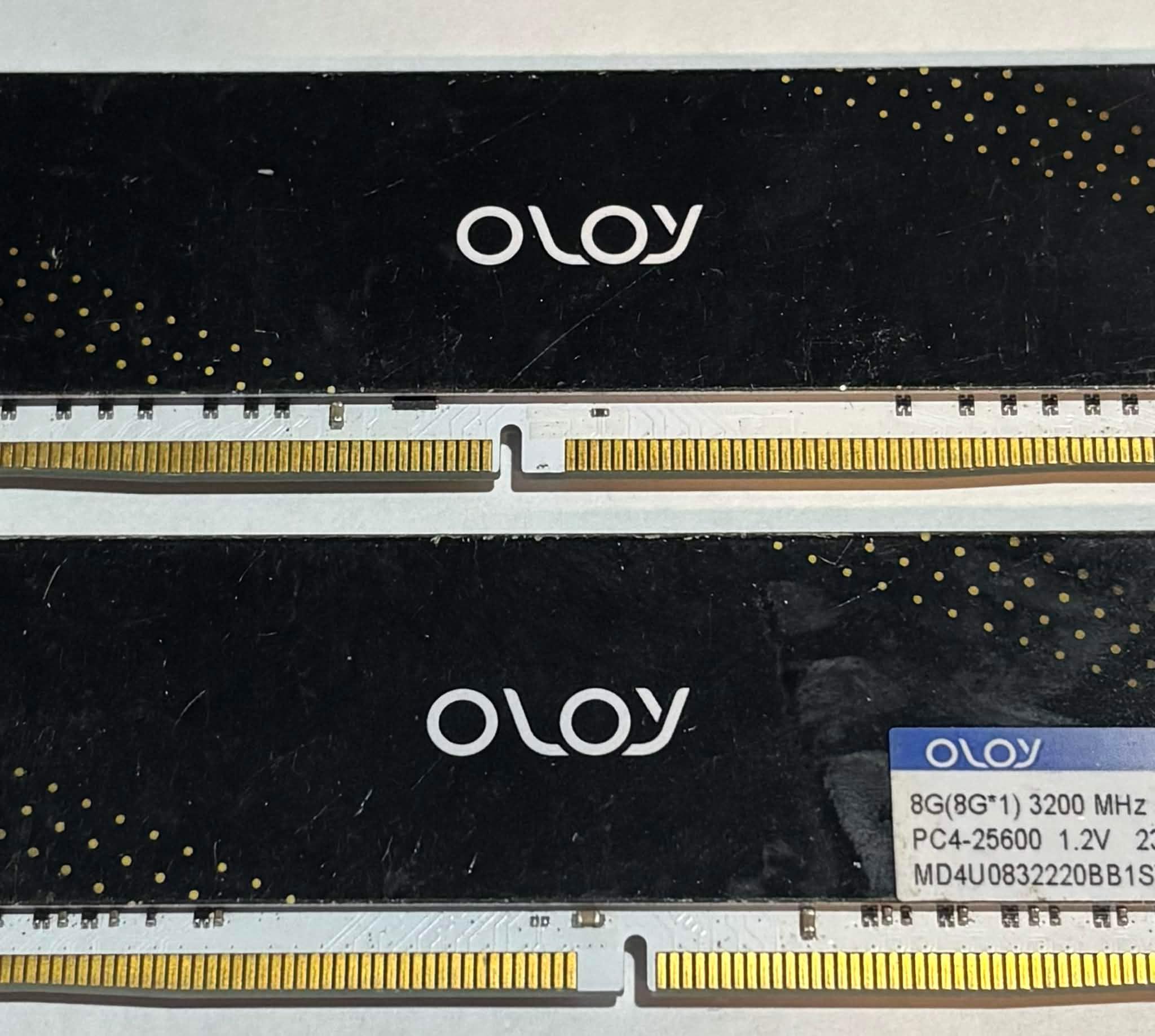 OLOy 16GB (2x8GB) DDR4 3200MHz Desktop Memory Kit | White Heatspreaders | Tested Working