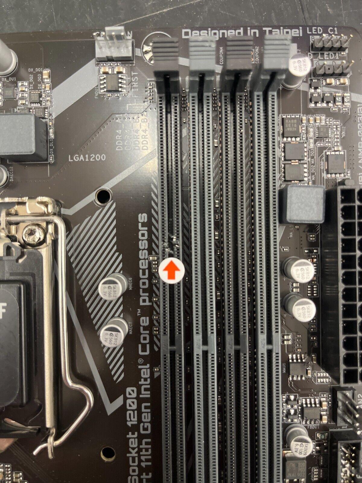 READ Gigabyte Intel B560 DS3H AC Motherboard LGA 1200, SATA 6GB connecters, M.2