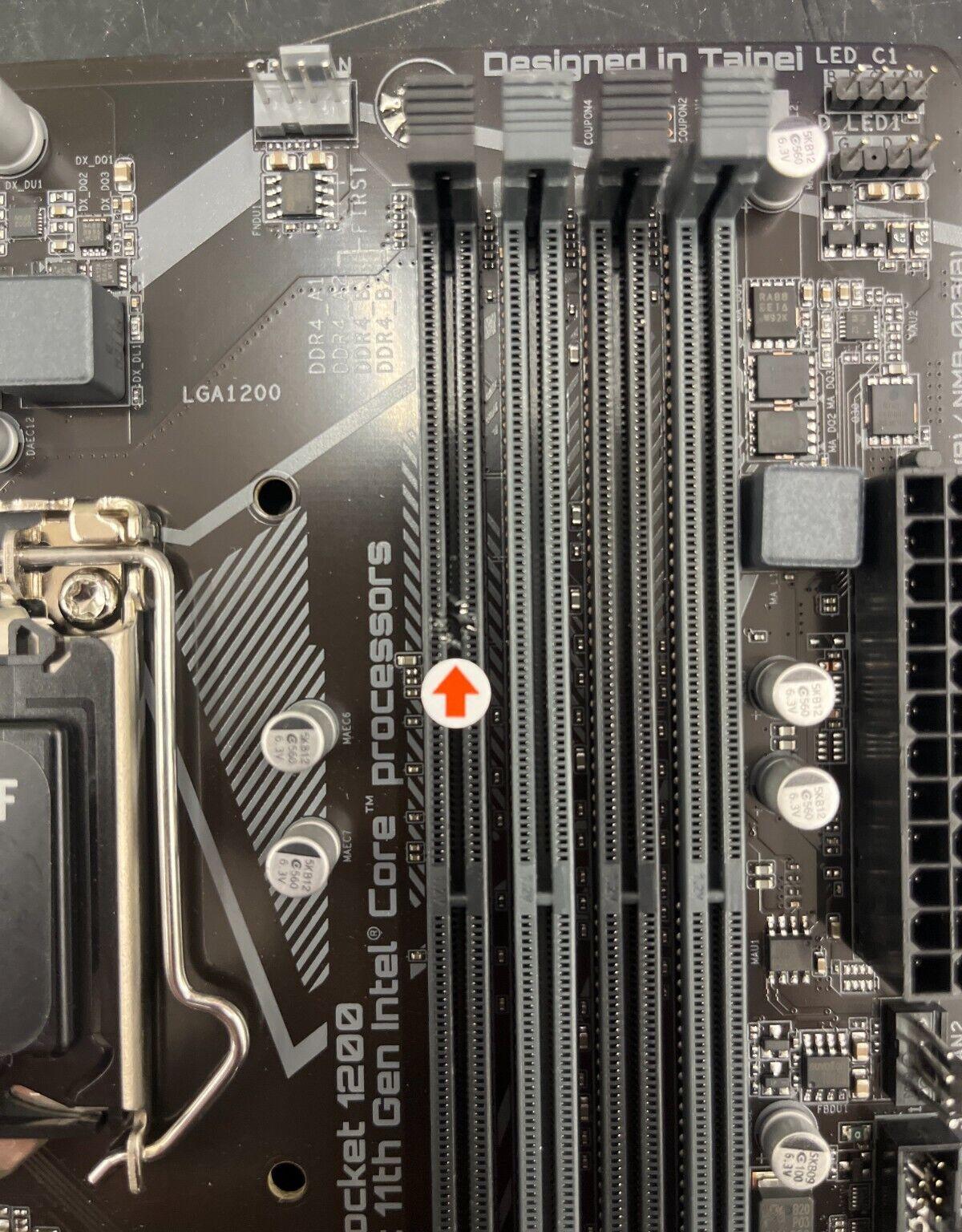 READ Gigabyte Intel B560 DS3H AC Motherboard LGA 1200, SATA 6GB connecters, M.2