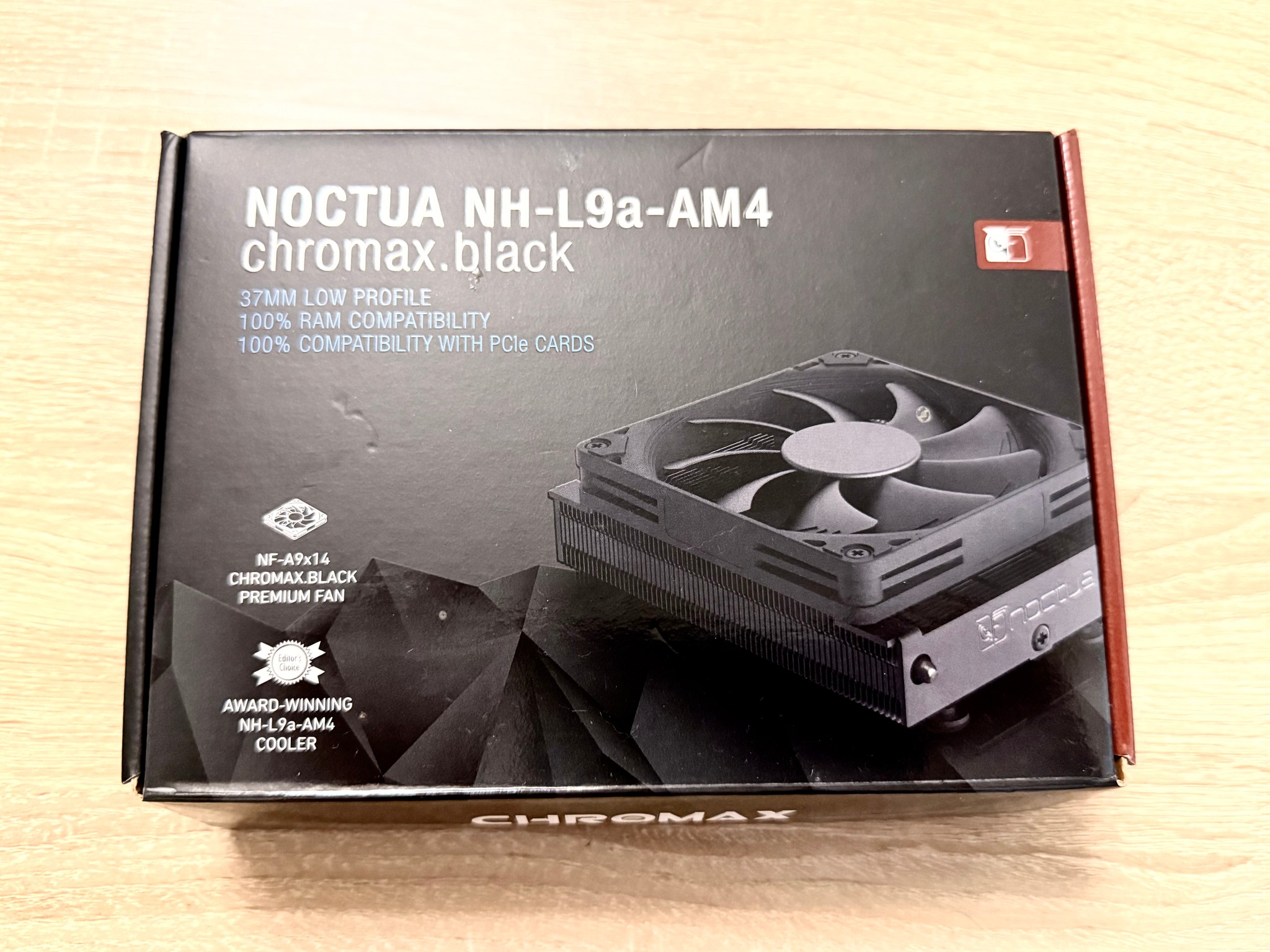 Noctua NH-L9a-AM4 chromax , Low-Profile CPU Cooler for AMD AM4 (Black)