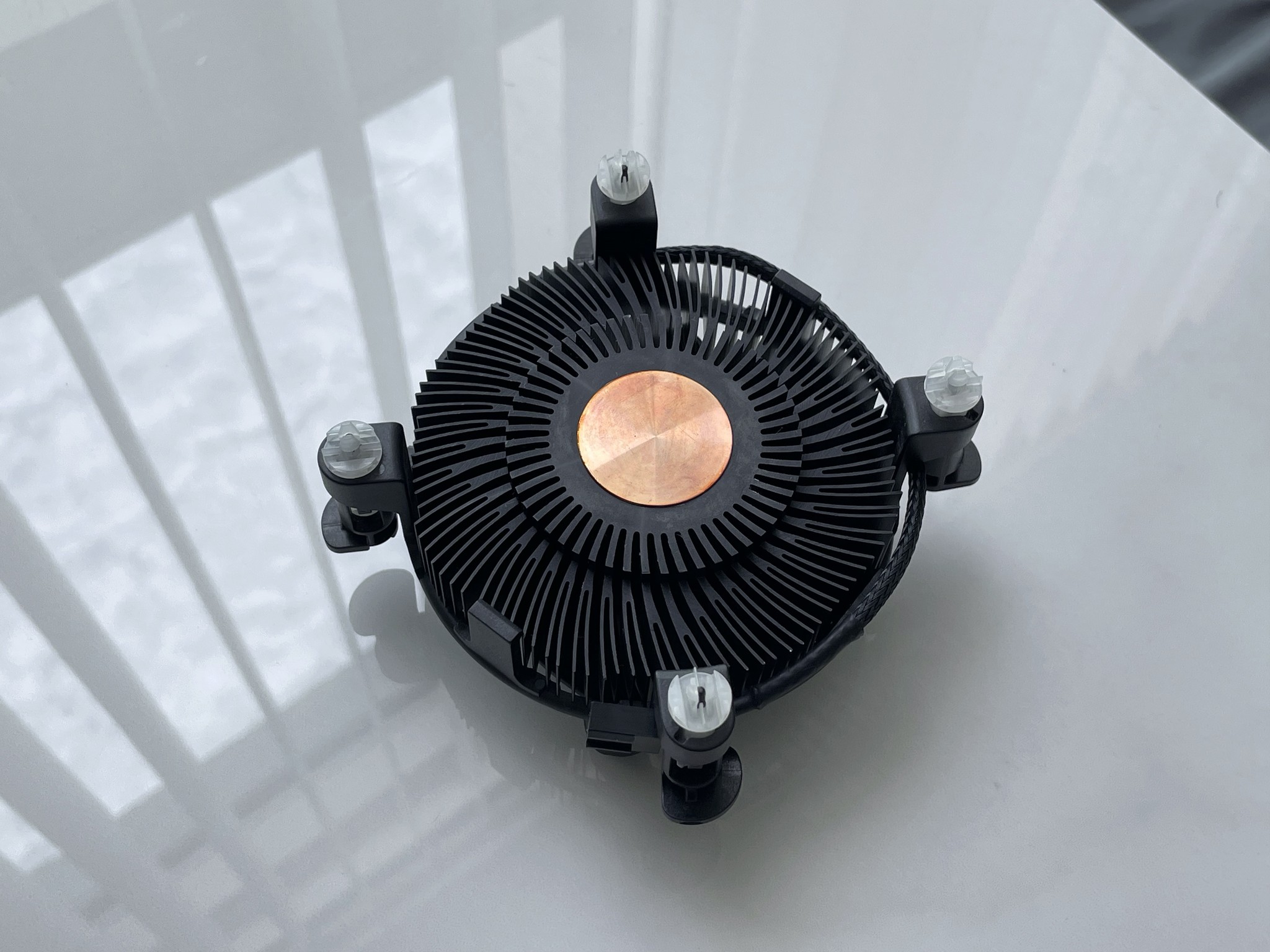 Intel Copper Core Aluminum Heatsink Low Profile LGA 1200/115X 4-Pin Stock Cooler - Black