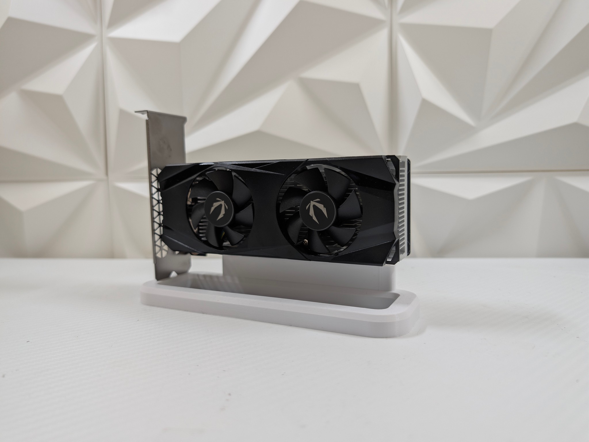 ZOTAC GAMING Low Profile GeForce RTX 3050 6GB