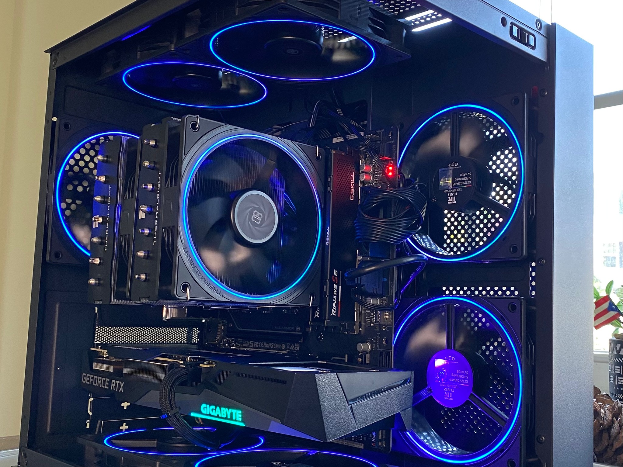 Zirconia IV i7 13700f RTX 3060 Ti 32GB DDR5 6000 1TB NVME High Refresh Gaming, Streaming Editing PC