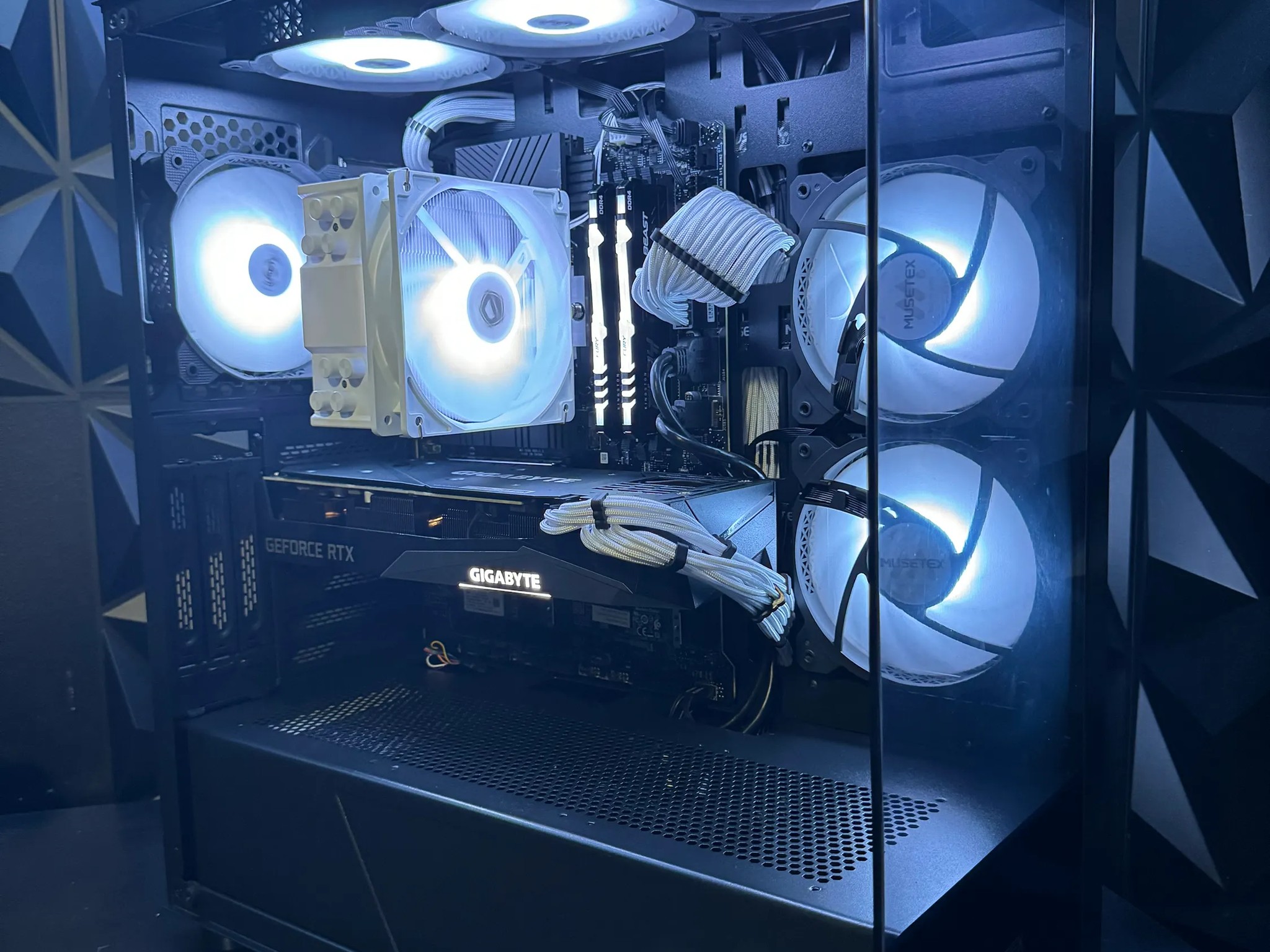 ☯︎☾𖤓The Yin Yang Build ☯︎☾𖤓| I5 12th Gen| RTX 3070| 16 GB DDR4 RGB| 1.75 TB M.2 Tusker Build 1270