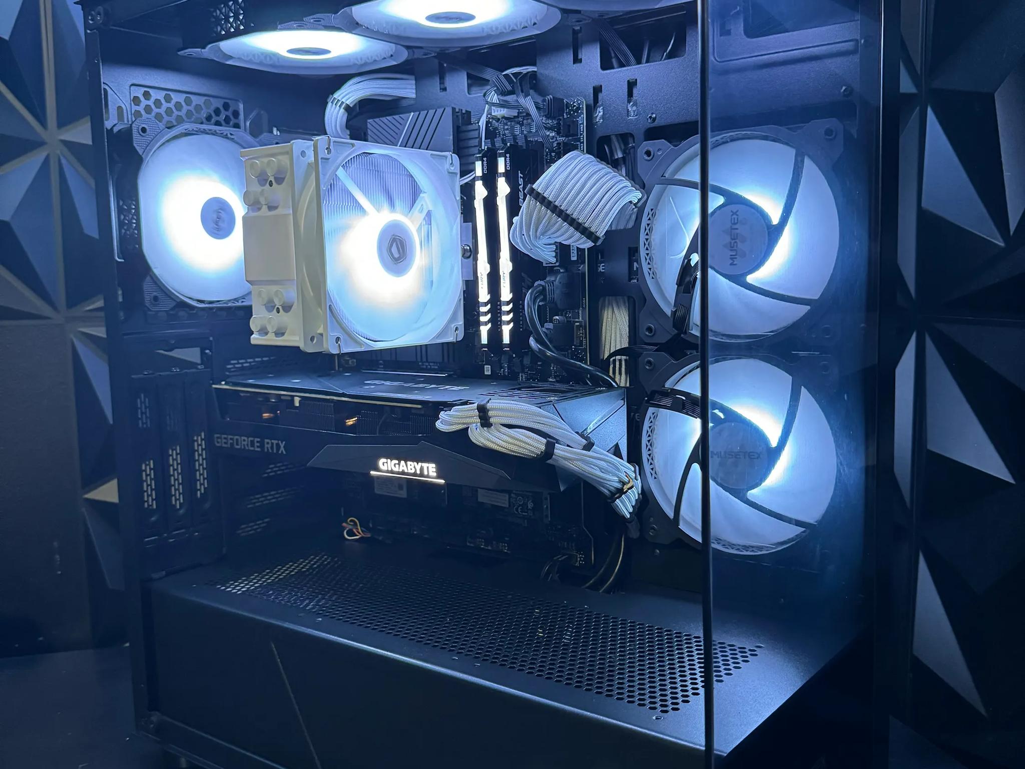 ☯︎☾𖤓The Yin Yang Build ☯︎☾𖤓| I5 12th Gen| RTX 3070| 16 GB DDR4 RGB| 1.75 TB M.2 Tusker Build 1270