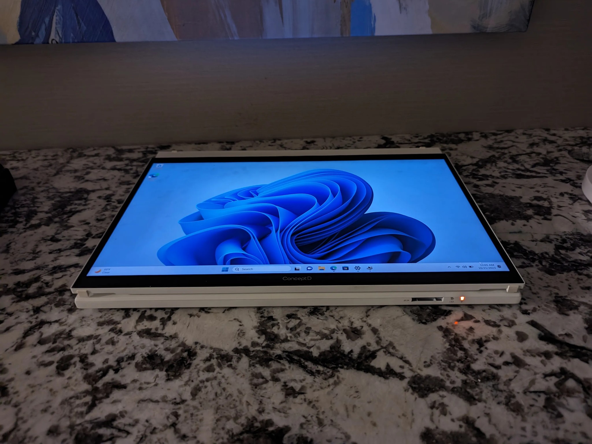 Acer ConceptD 7 Ezel Pro - Xeon W-10885M, 32GB RAM, Quadro RTX 5000, 4K Touch + Stylus, 2x 1TB NVME