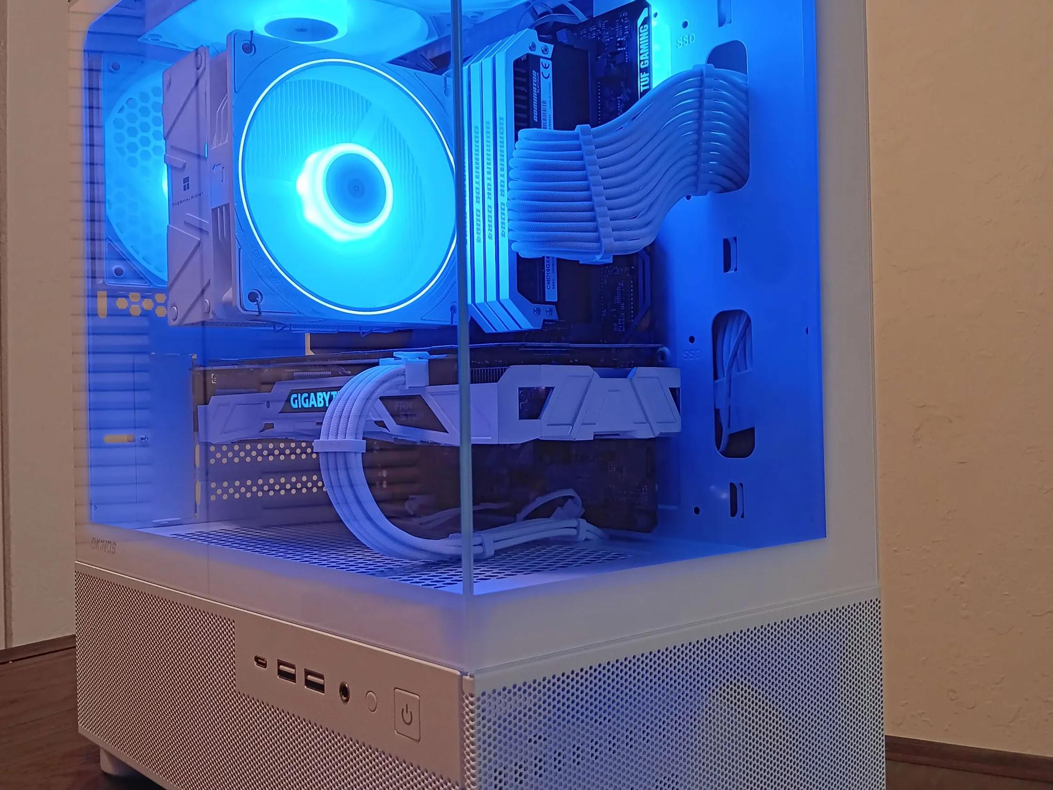⚪White Gaming PC ⚪| i5 9400f | 1070ti | 16gb DDR4 RAM | 2.5TB Storage | WIFI | WINDOWS 10