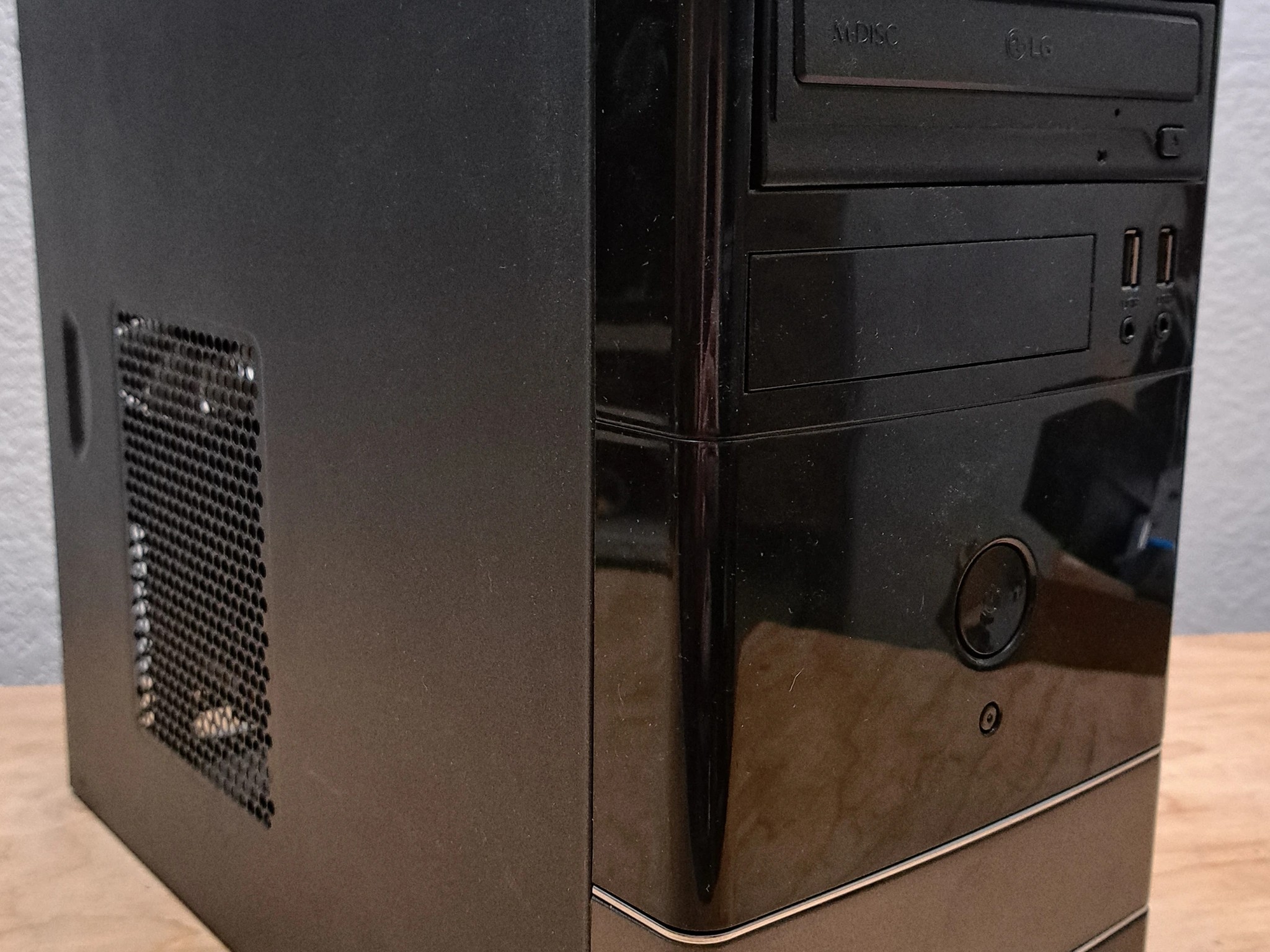 Budget Sleeper Gaming PC - i7 4.4GHz, 16GB RAM, GTX1650 D6, Win 10 Pro CLOSEOUT PRICE!