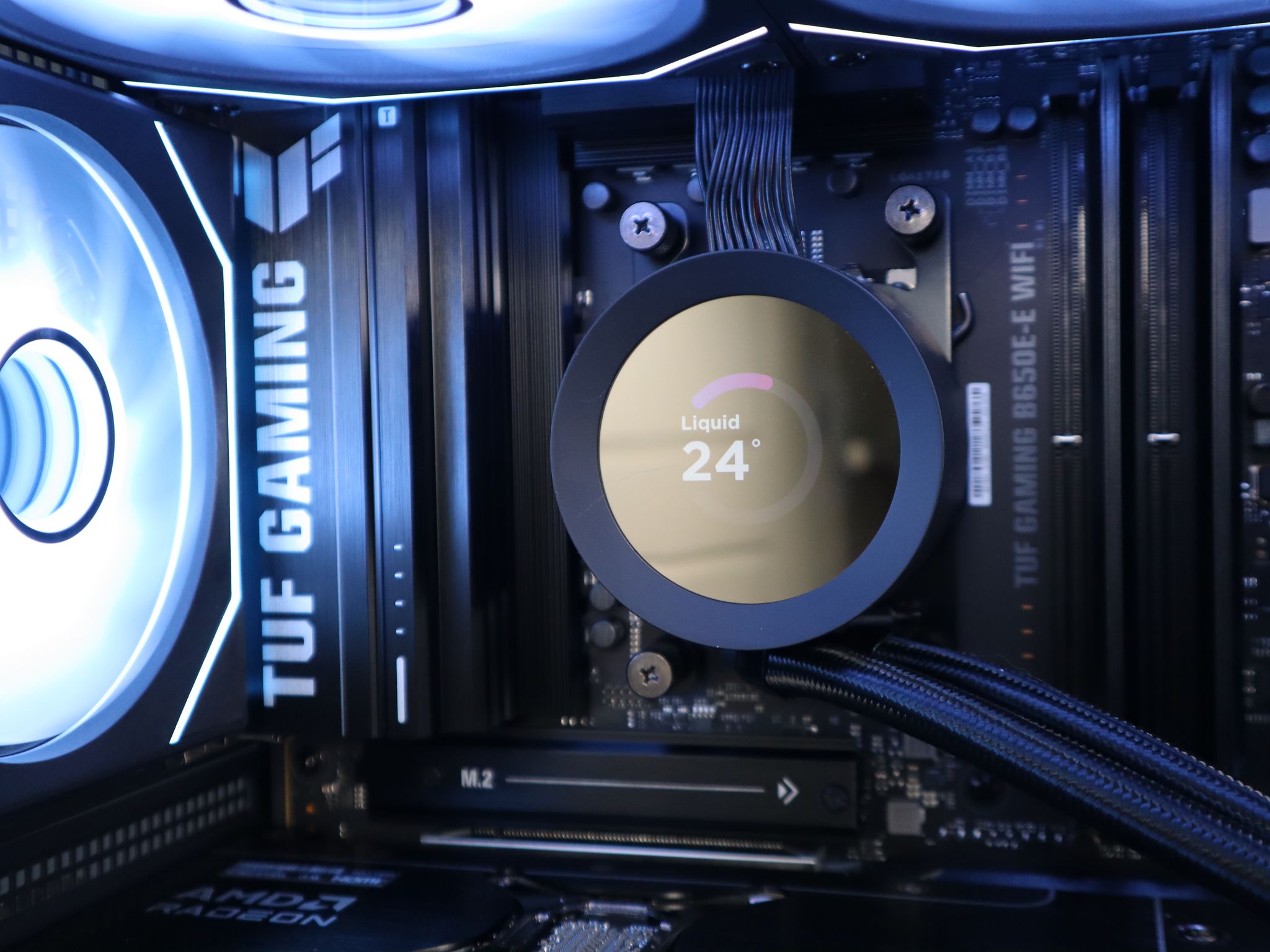 Radeon RX 9070 XT Custom Gaming PC - Ryzen 7 9800X3D, 32GB RAM
