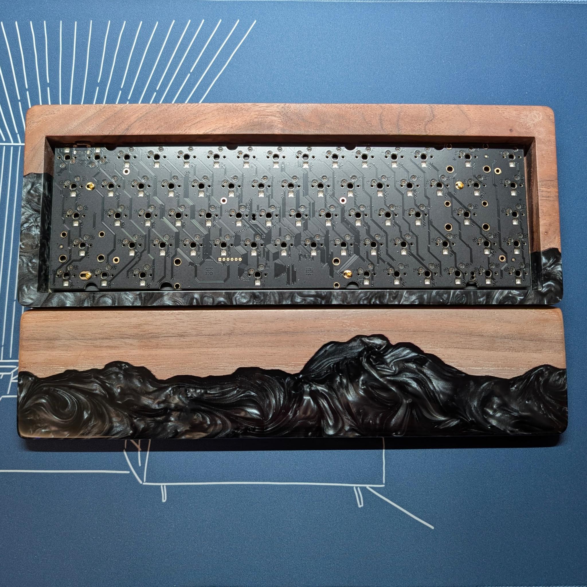 Artisan Walnut Wood Black Resin 65% Keyboard Case & Wrist Rest + DZ65 RGB V3 PCB