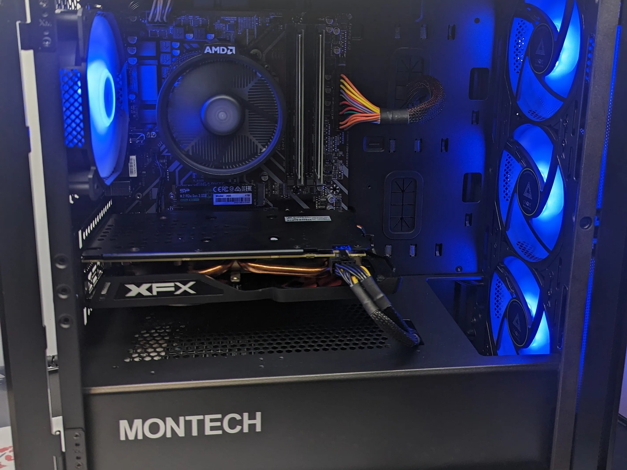 Gaming Rig/Streaming Rig Ryzen 5 3600/ 16GB DDR4 / 1TB SSD / RX570 8GB