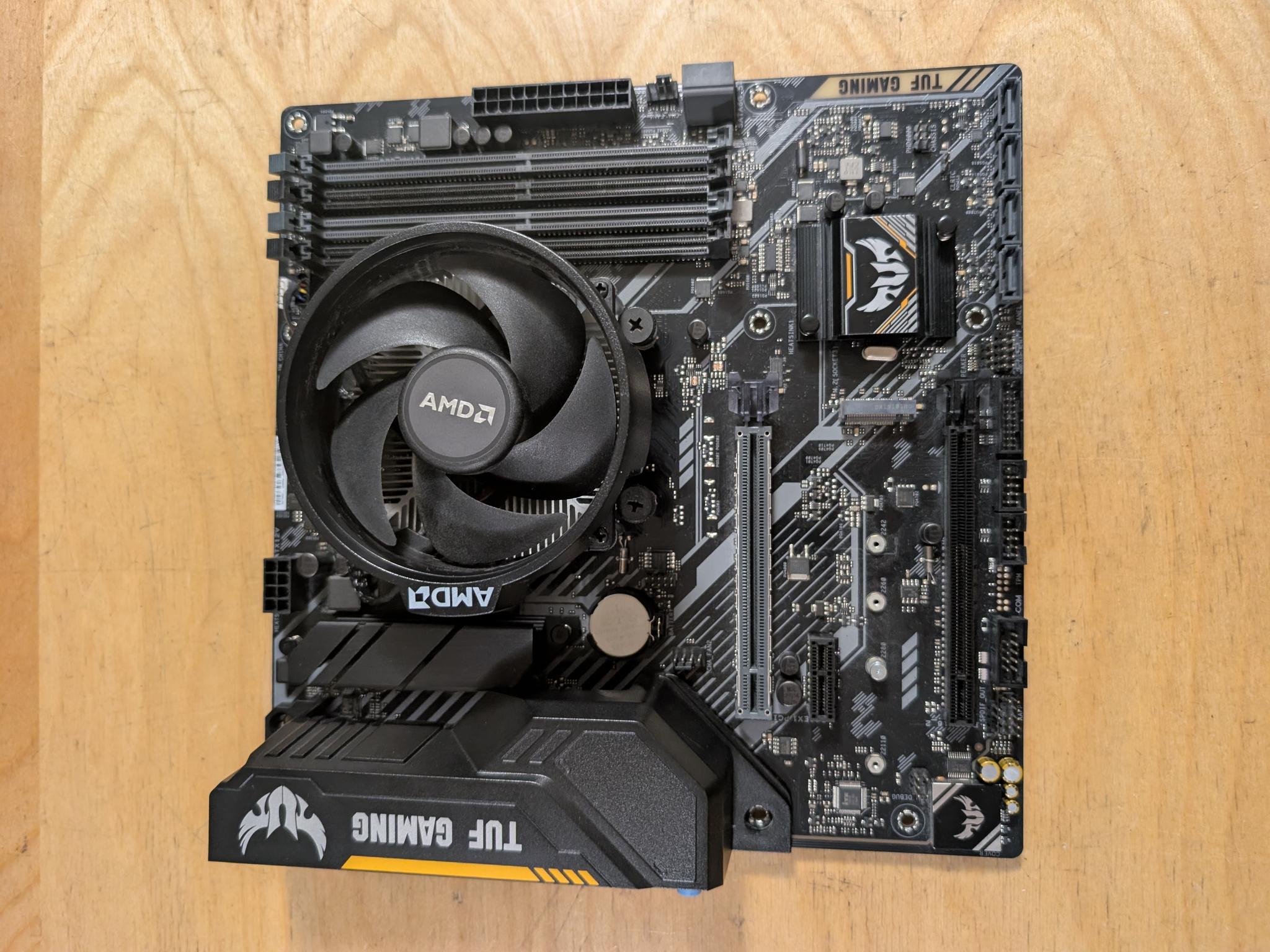 Asus B450m + AMD Ryzen 3 PRO 2200GE