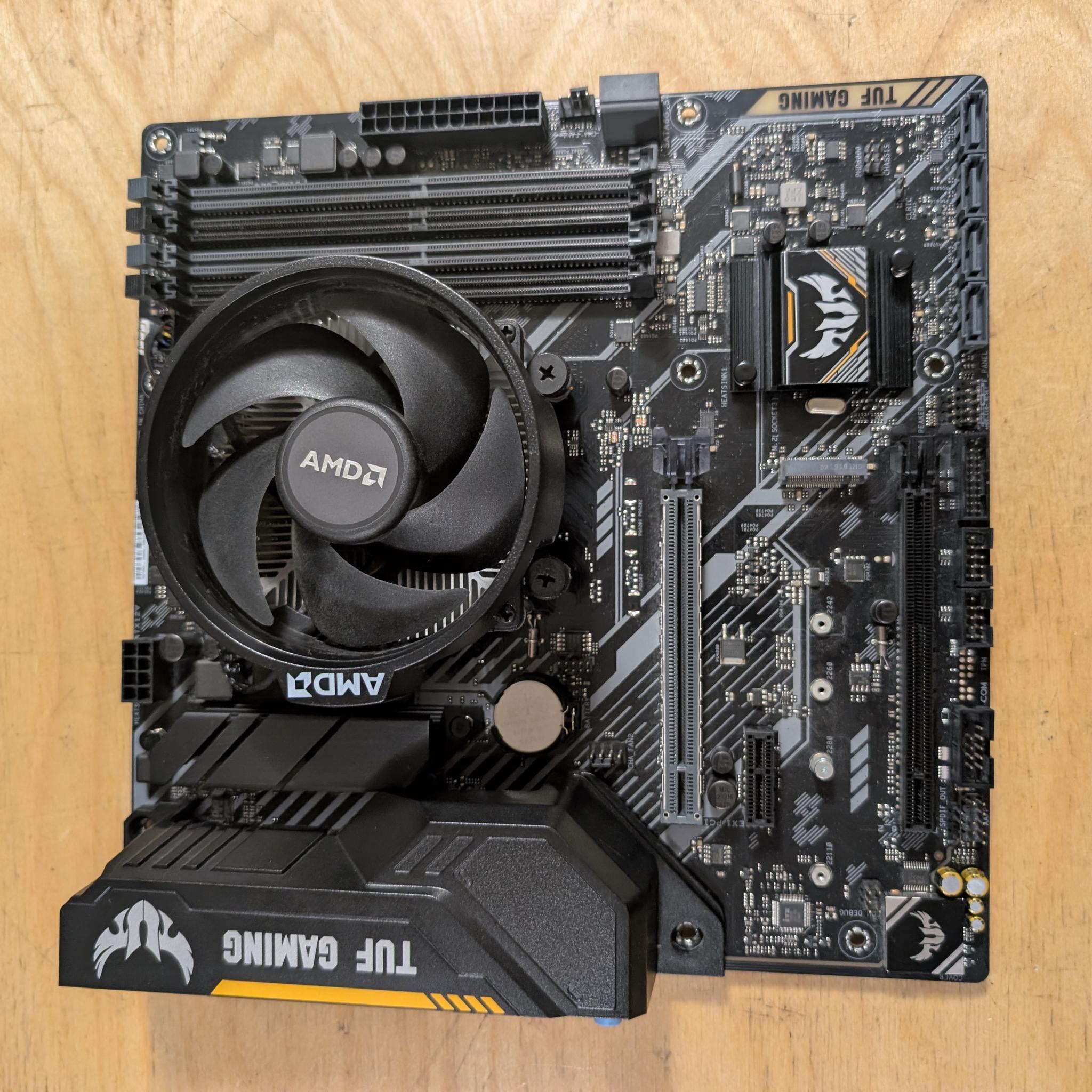 Asus B450m + AMD Ryzen 3 PRO 2200GE