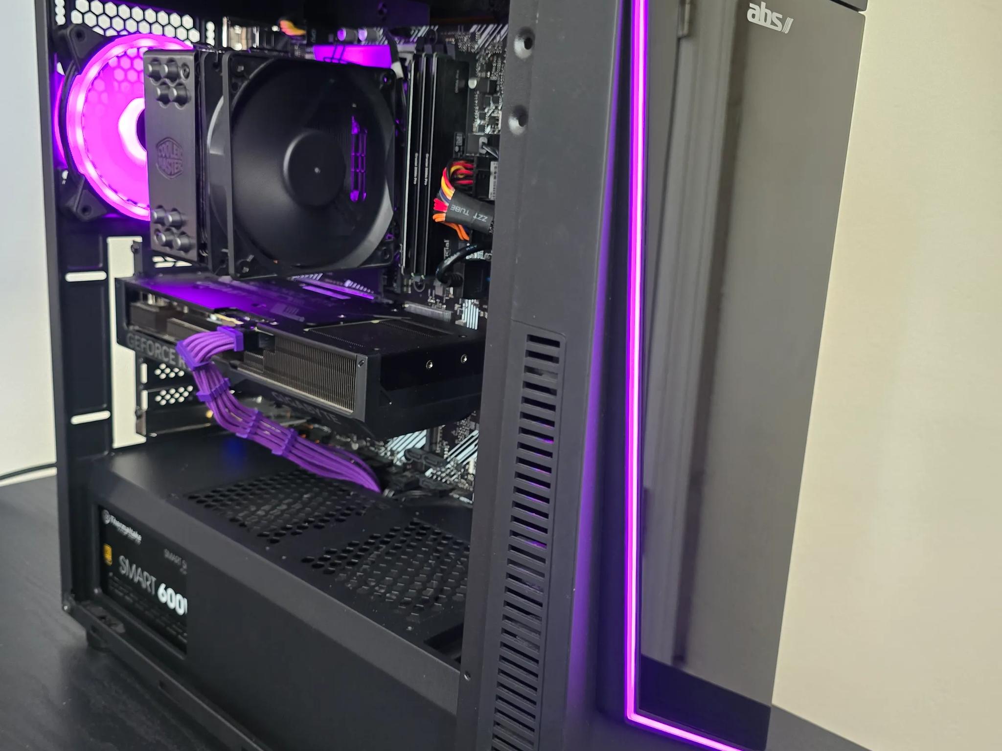 I5-10600k | RTX 4070 | 72GB DDR4 | 1.5TB SSD - Gaming PC