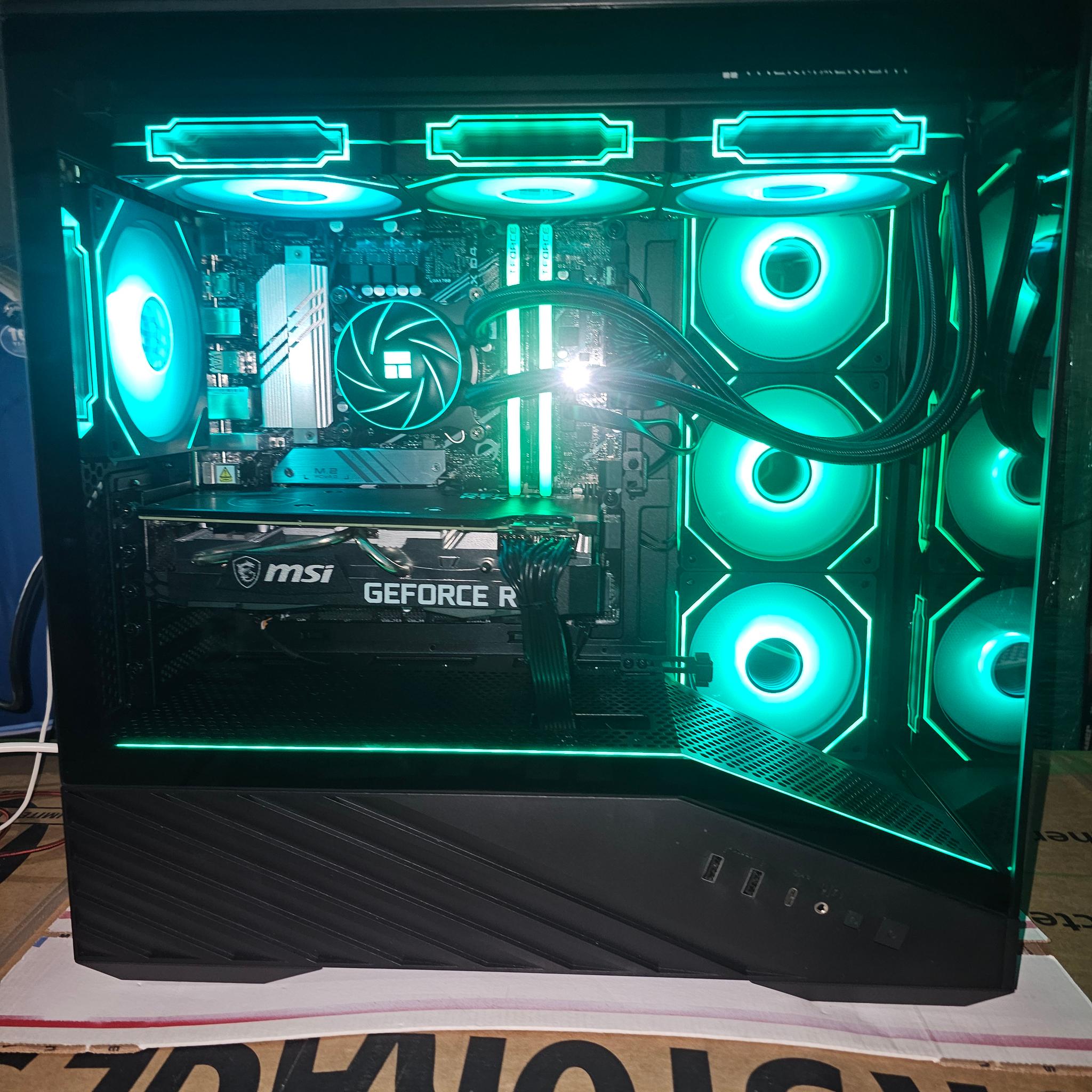 Black gaming pc | i9 12900k | 32gb ram | 1TB ssd | 3070 8gb | windows 11 pro |