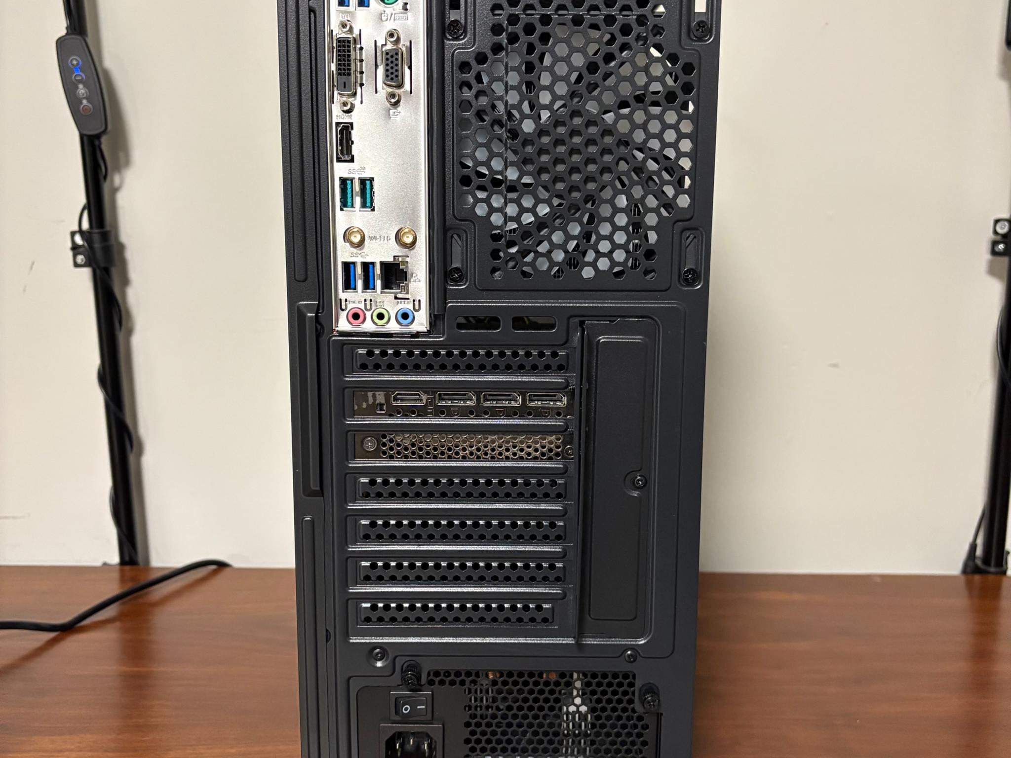 RTX 3070 | Ryzen 9 5900X | 32GB DDR4 | 1TB SSD | 700W PSU | 4 x Fans