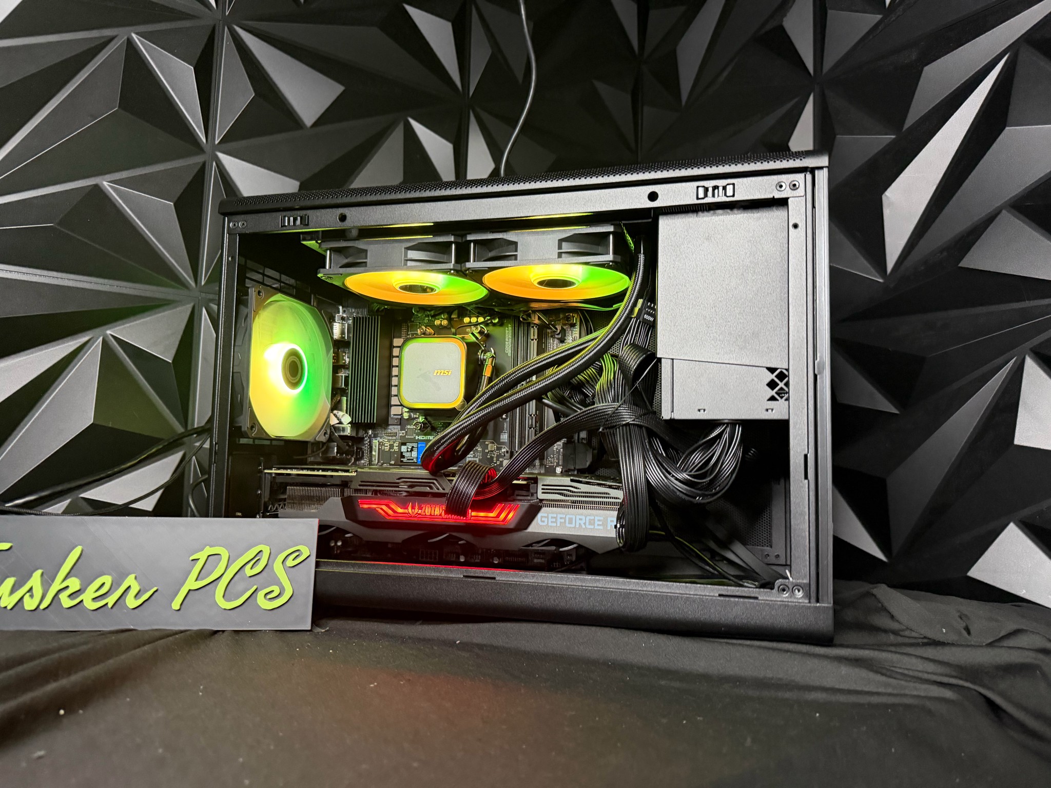 🌑⚡ ZERO DARK 7580 ⚡🌑 Ryzen 5 7500X3D| RTX 3080| 16 GB DDR5| 1.25 TB Nvme| 750W PSU
