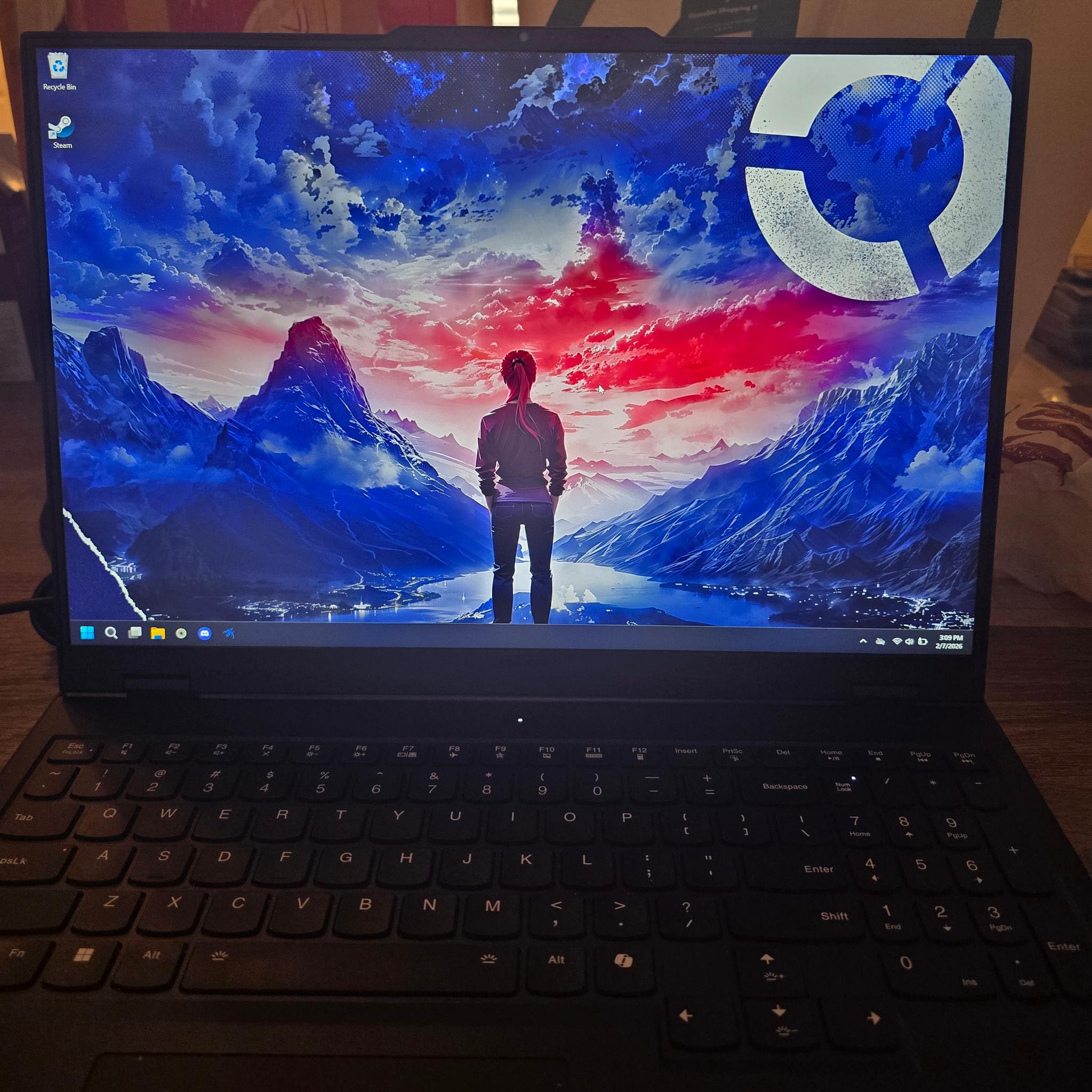 Lenovo Legion Pro 7 16IRX9H 16" Gaming Laptop - Intel i9 14900HX + 4080 GPU
